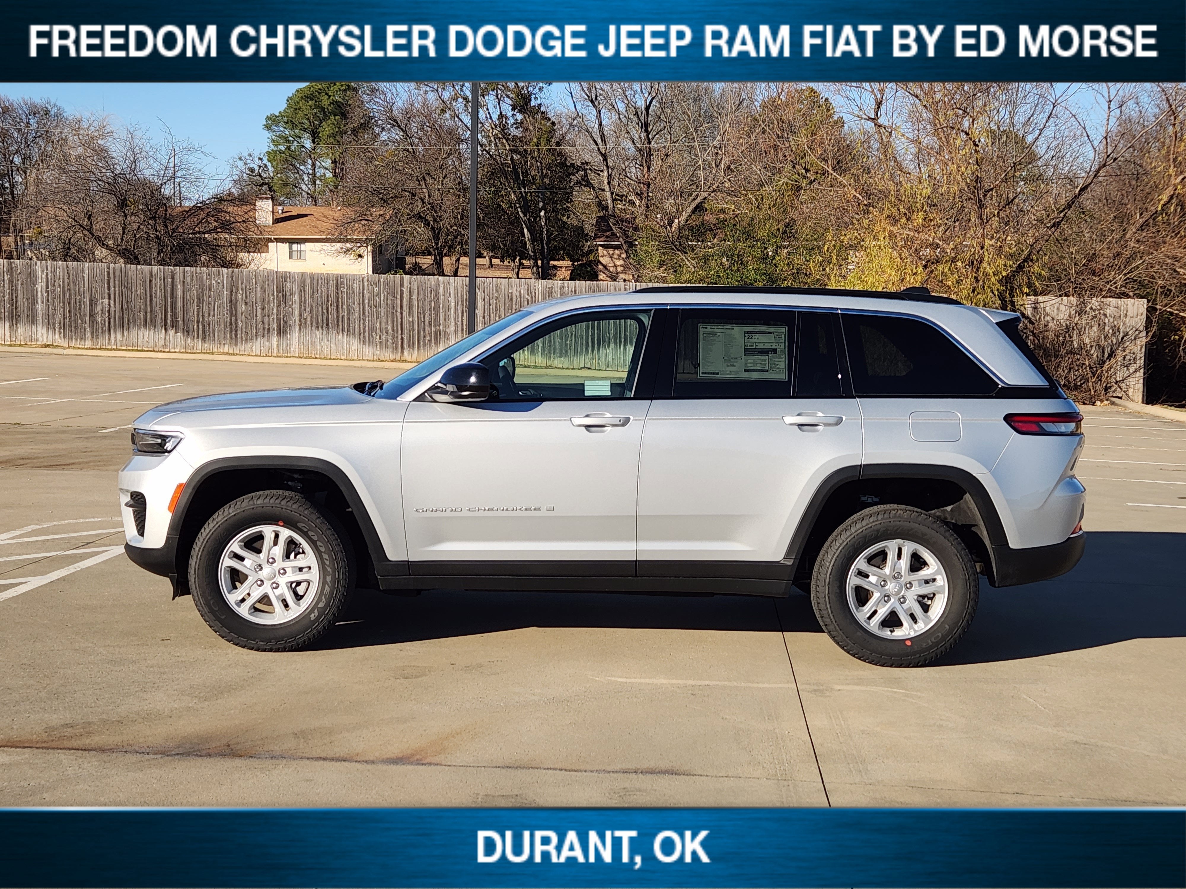 2025 Jeep Grand Cherokee Laredo