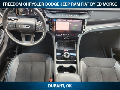 2026 Jeep Grand Cherokee Laredo Altitude