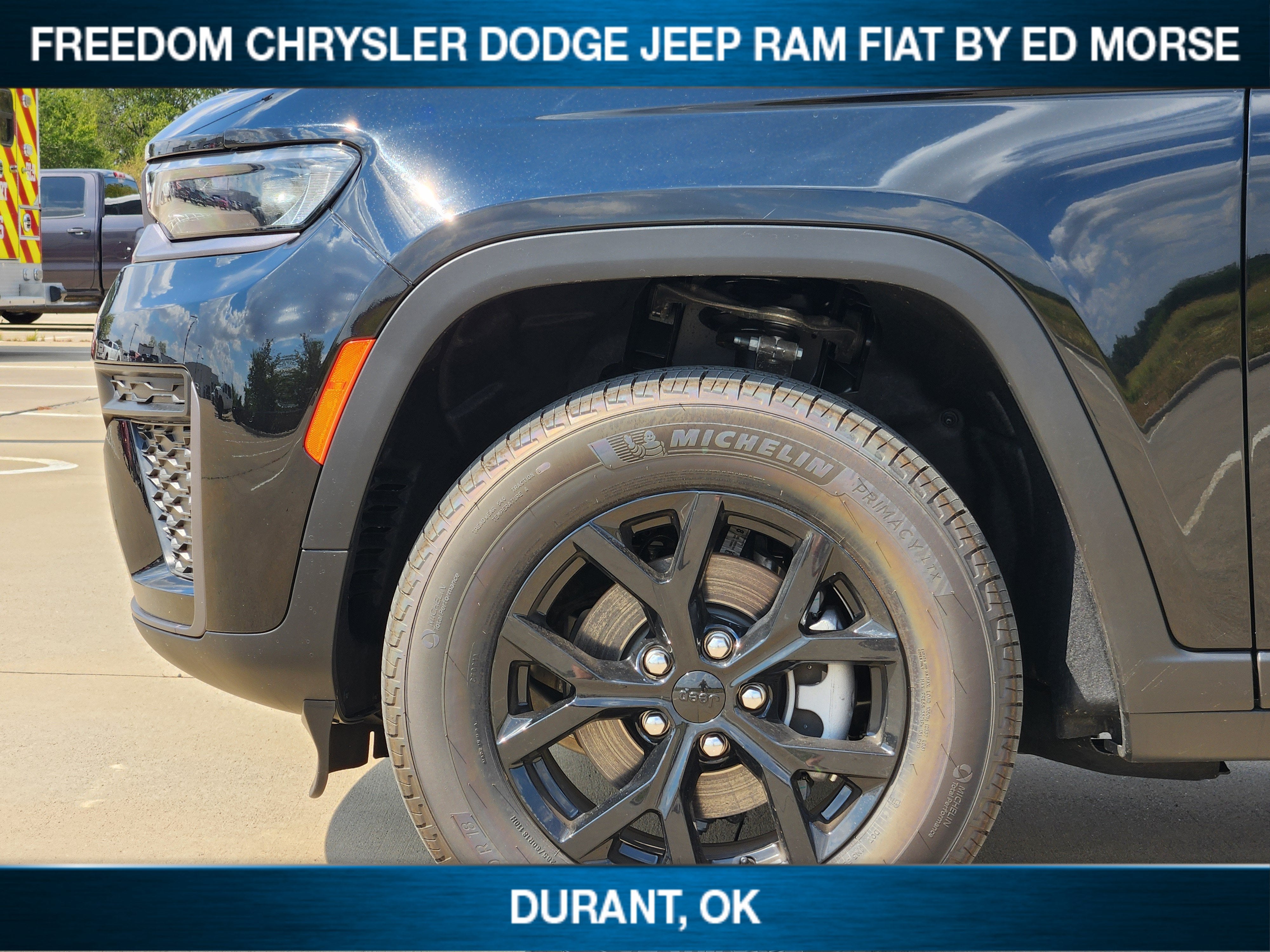 2026 Jeep Grand Cherokee Laredo Altitude