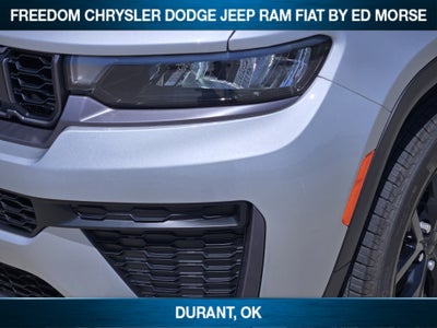 2026 Jeep Grand Cherokee Laredo Altitude