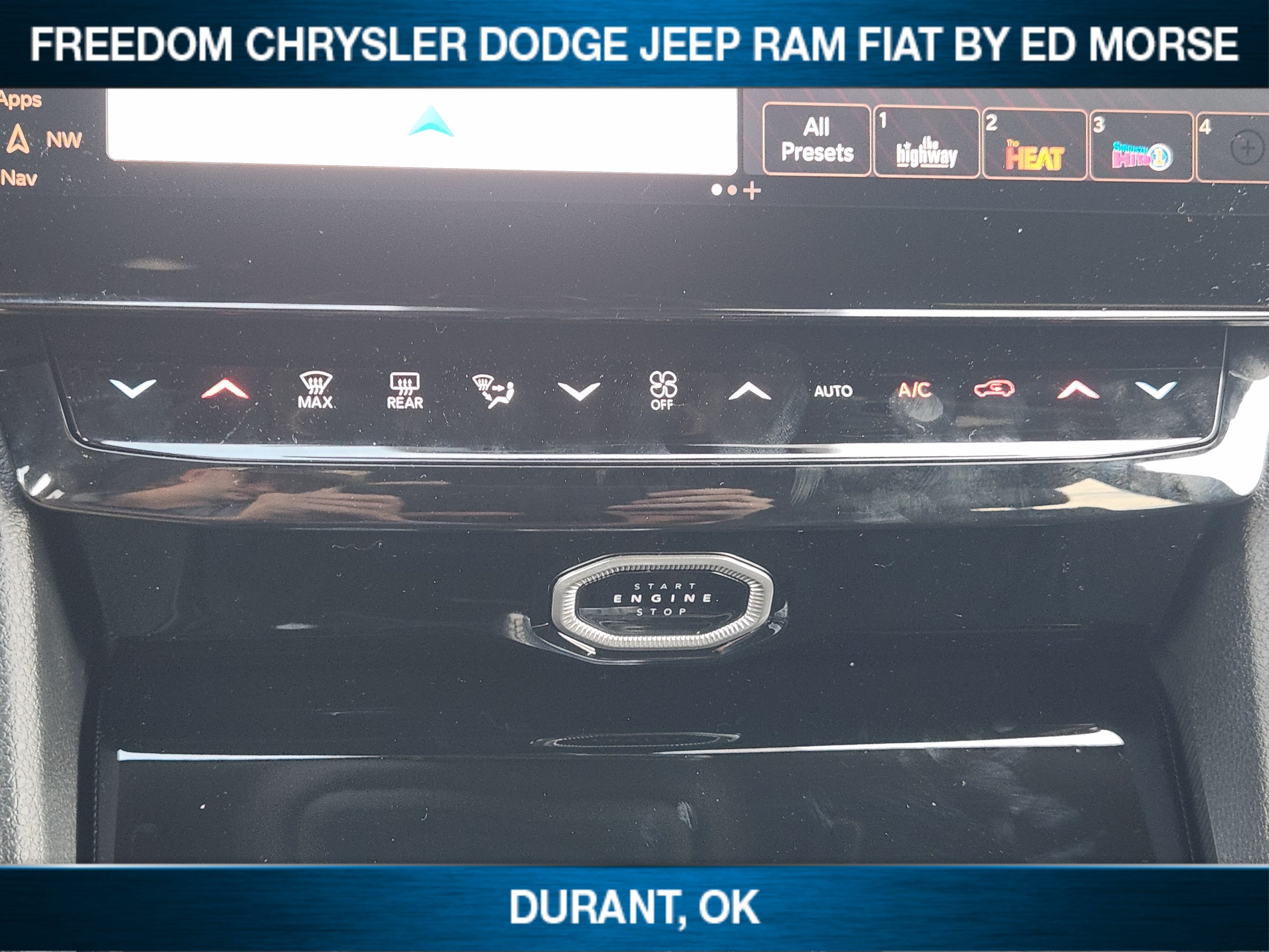 2027 Jeep Grand Cherokee Laredo Altitude