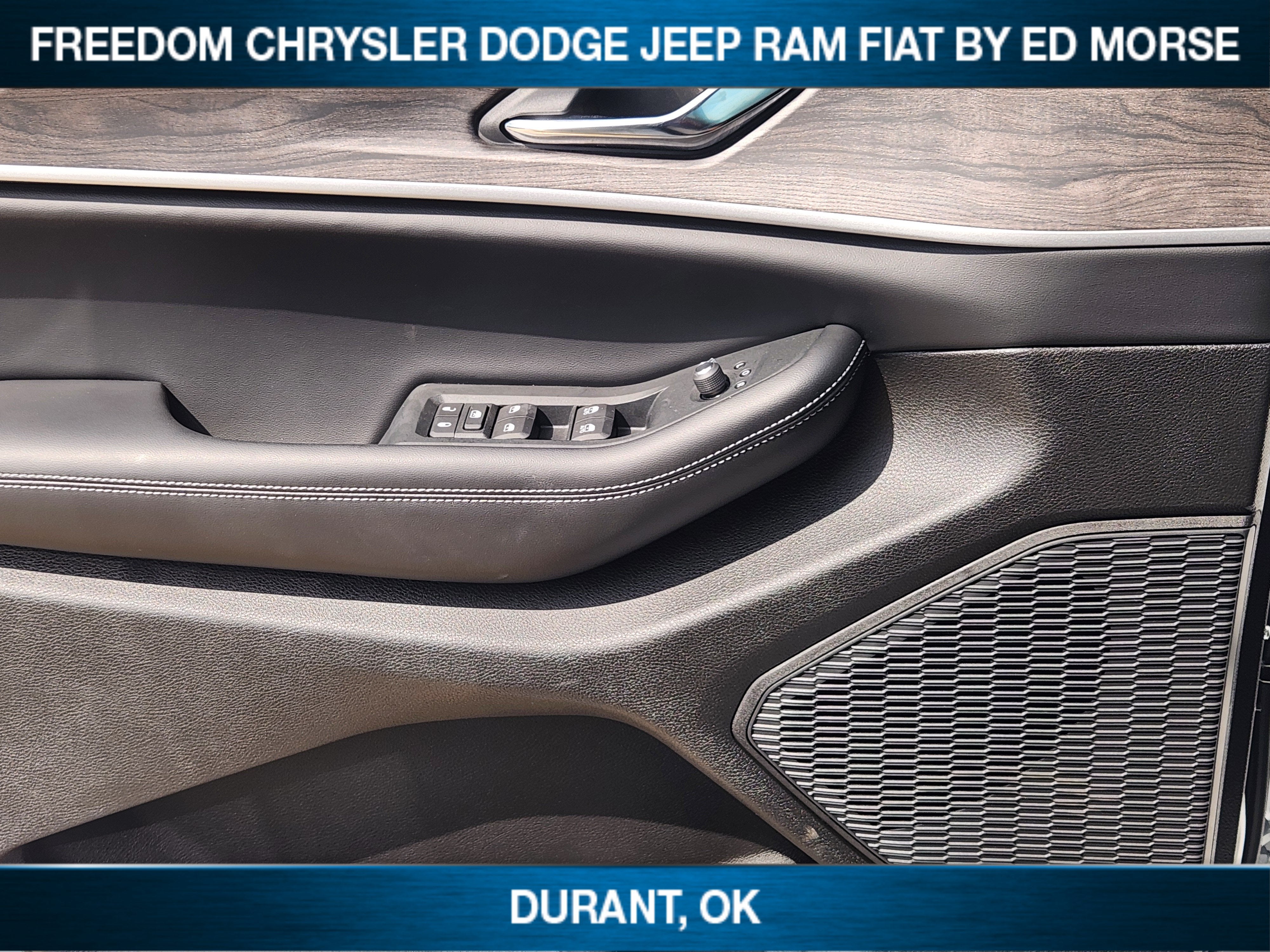 2027 Jeep Grand Cherokee Laredo Altitude