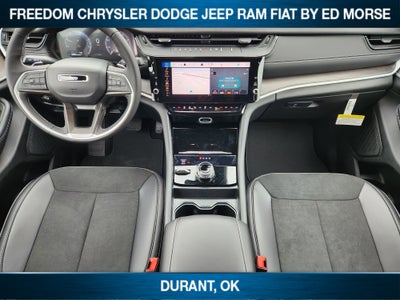 2026 Jeep Grand Cherokee Laredo Altitude