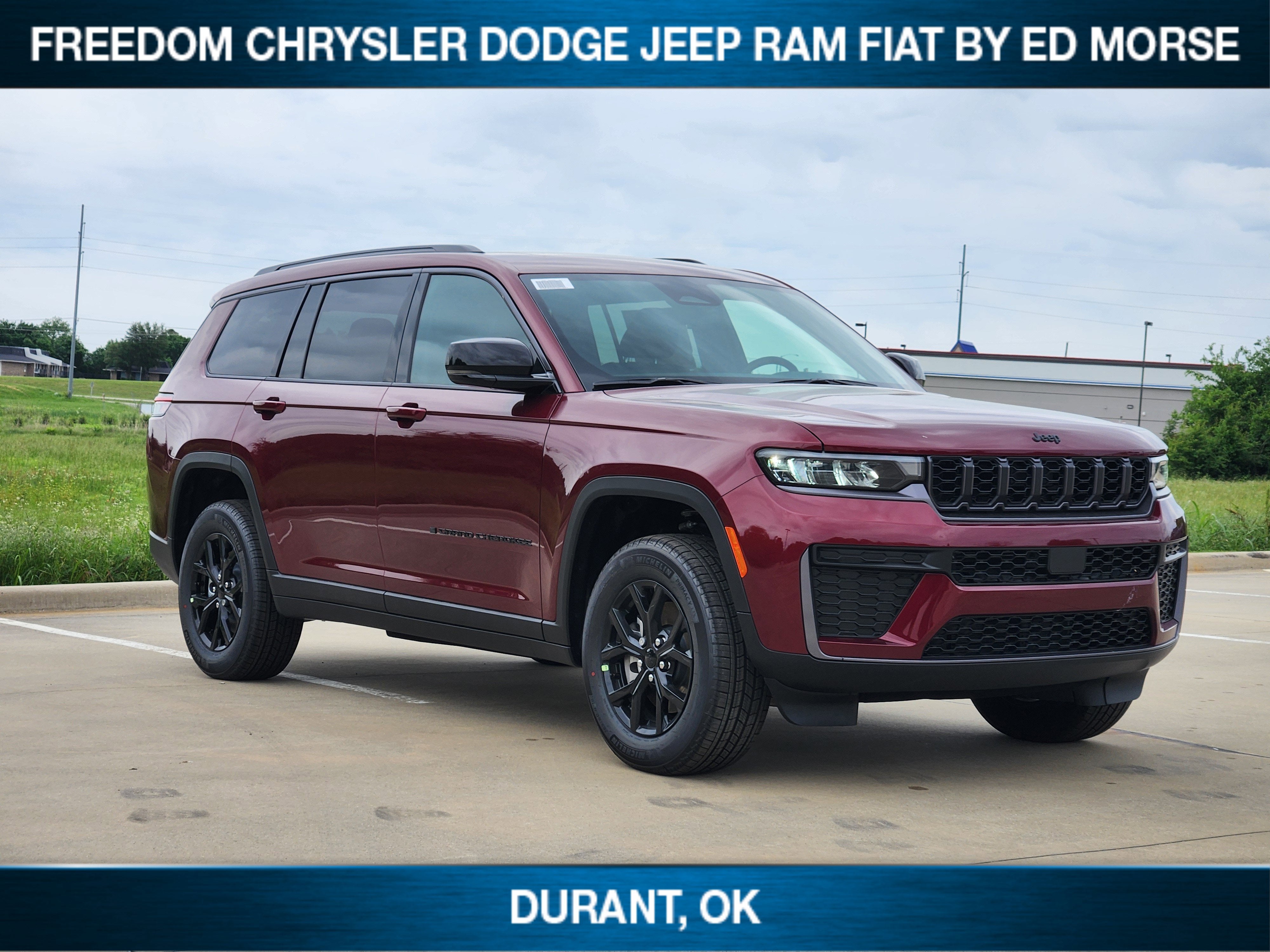 2026 Jeep Grand Cherokee Laredo Altitude