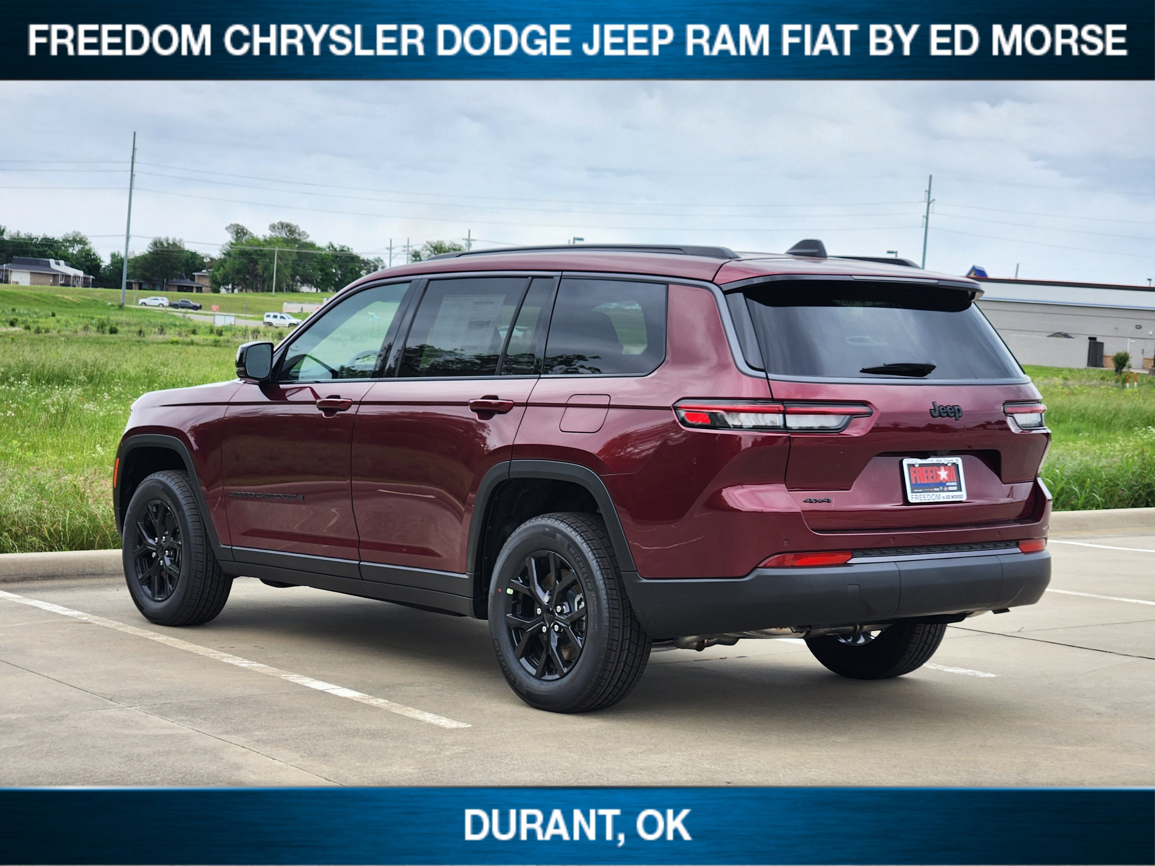 2026 Jeep Grand Cherokee Laredo Altitude