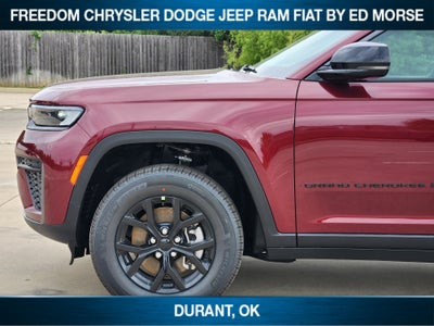 2026 Jeep Grand Cherokee Laredo Altitude