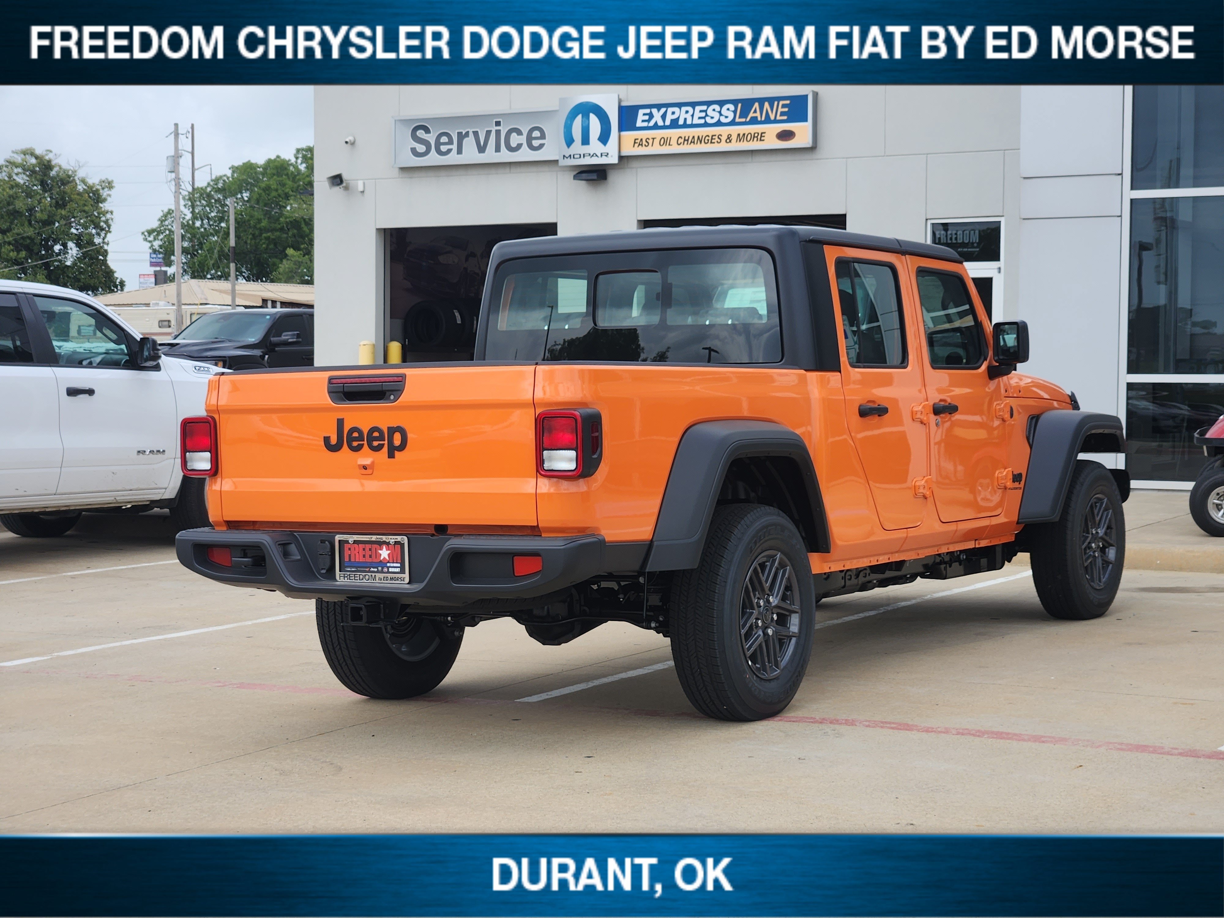 2026 Jeep Gladiator Sport