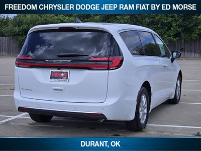 2027 Chrysler Pacifica Select