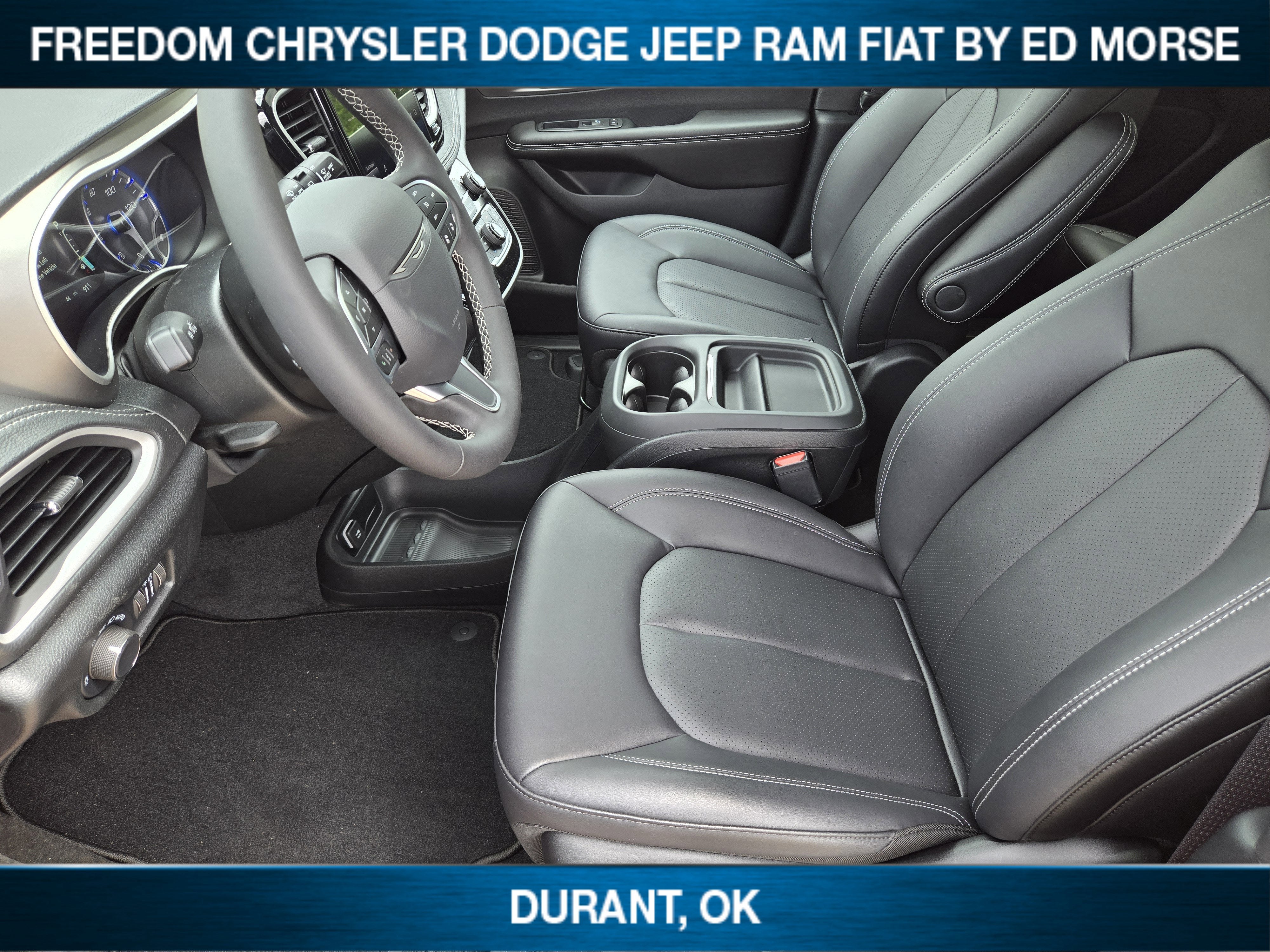 2027 Chrysler Pacifica Select