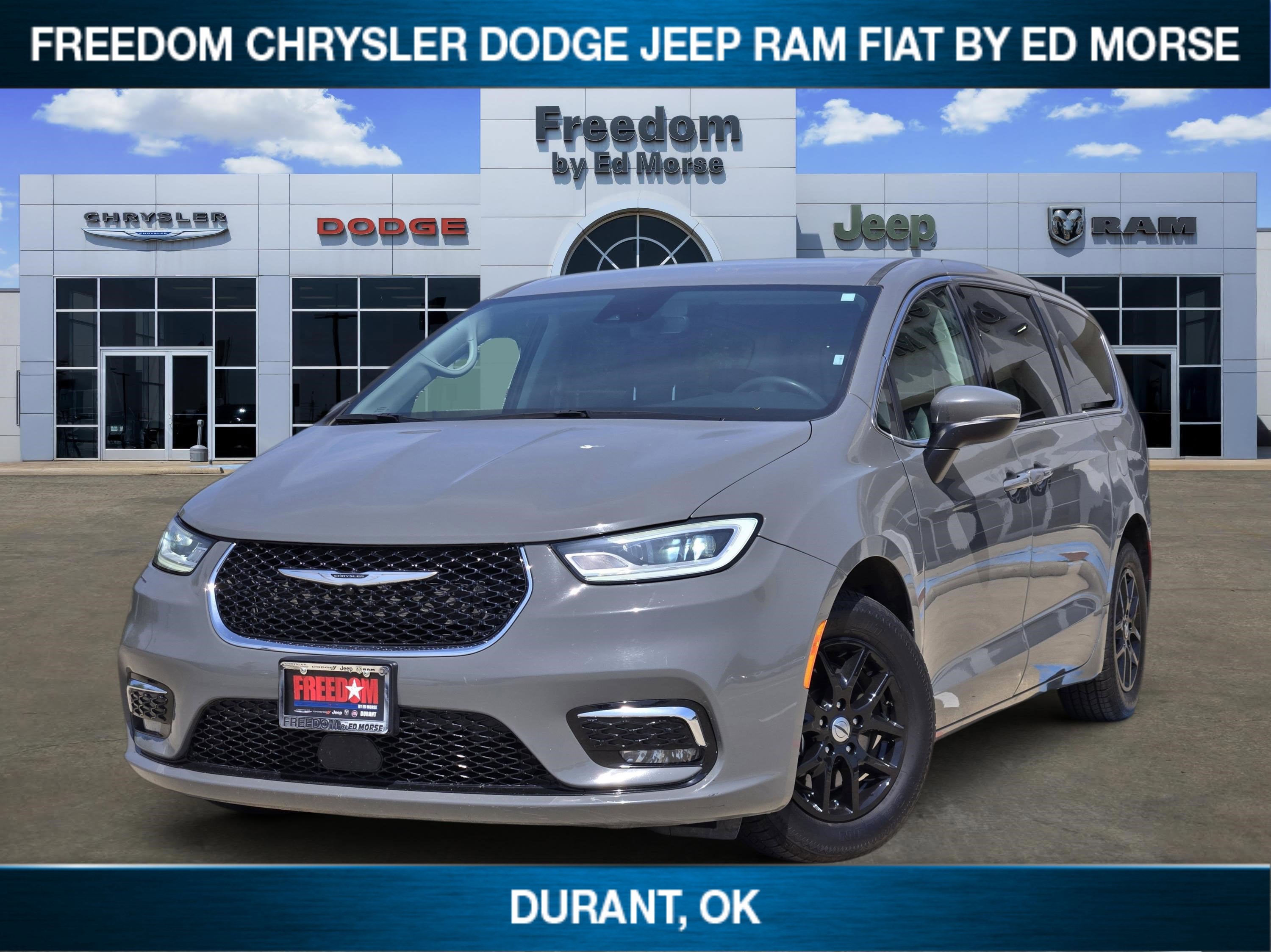2023 Chrysler Pacifica Touring L