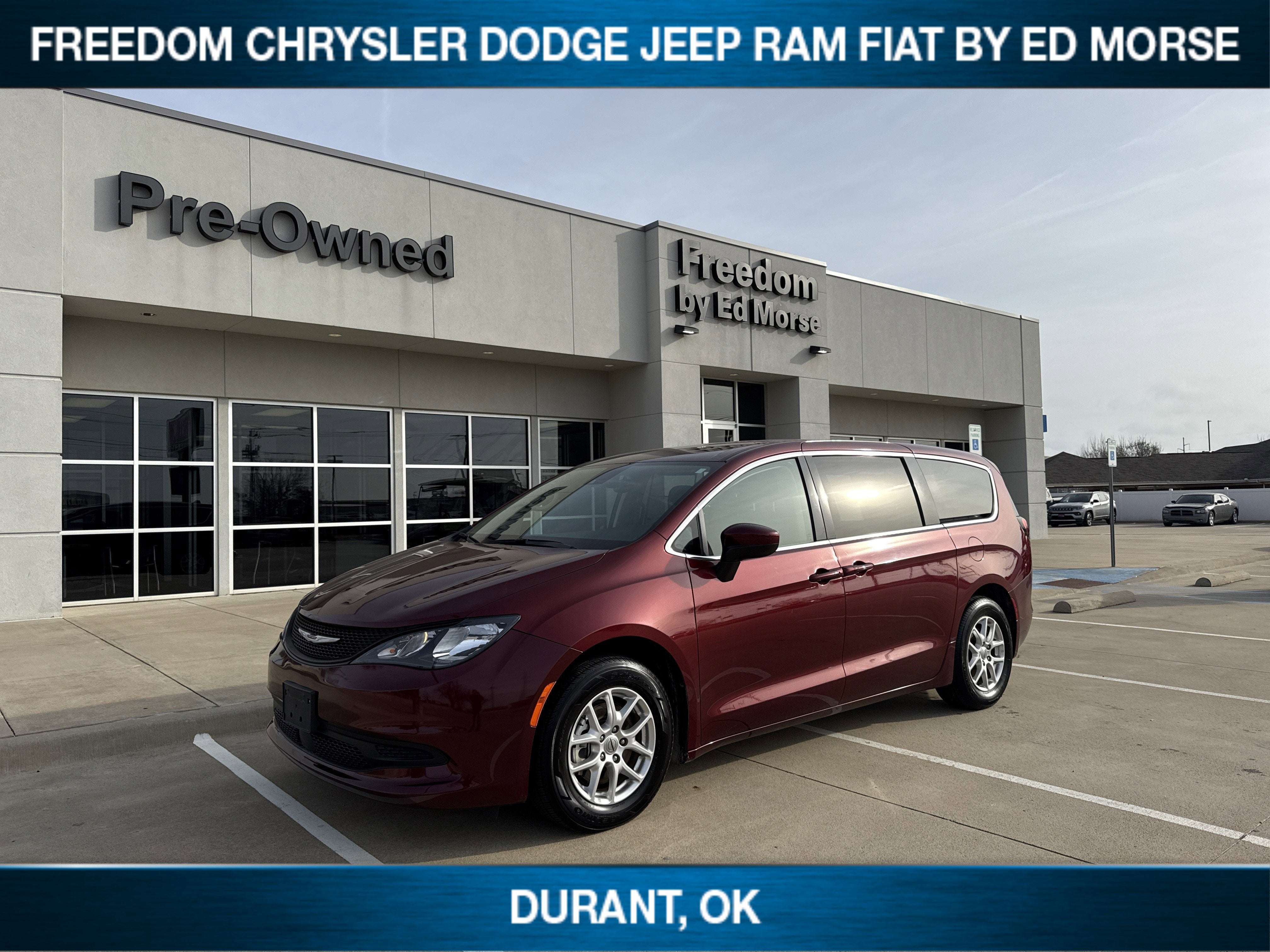 2023 Chrysler Voyager LX