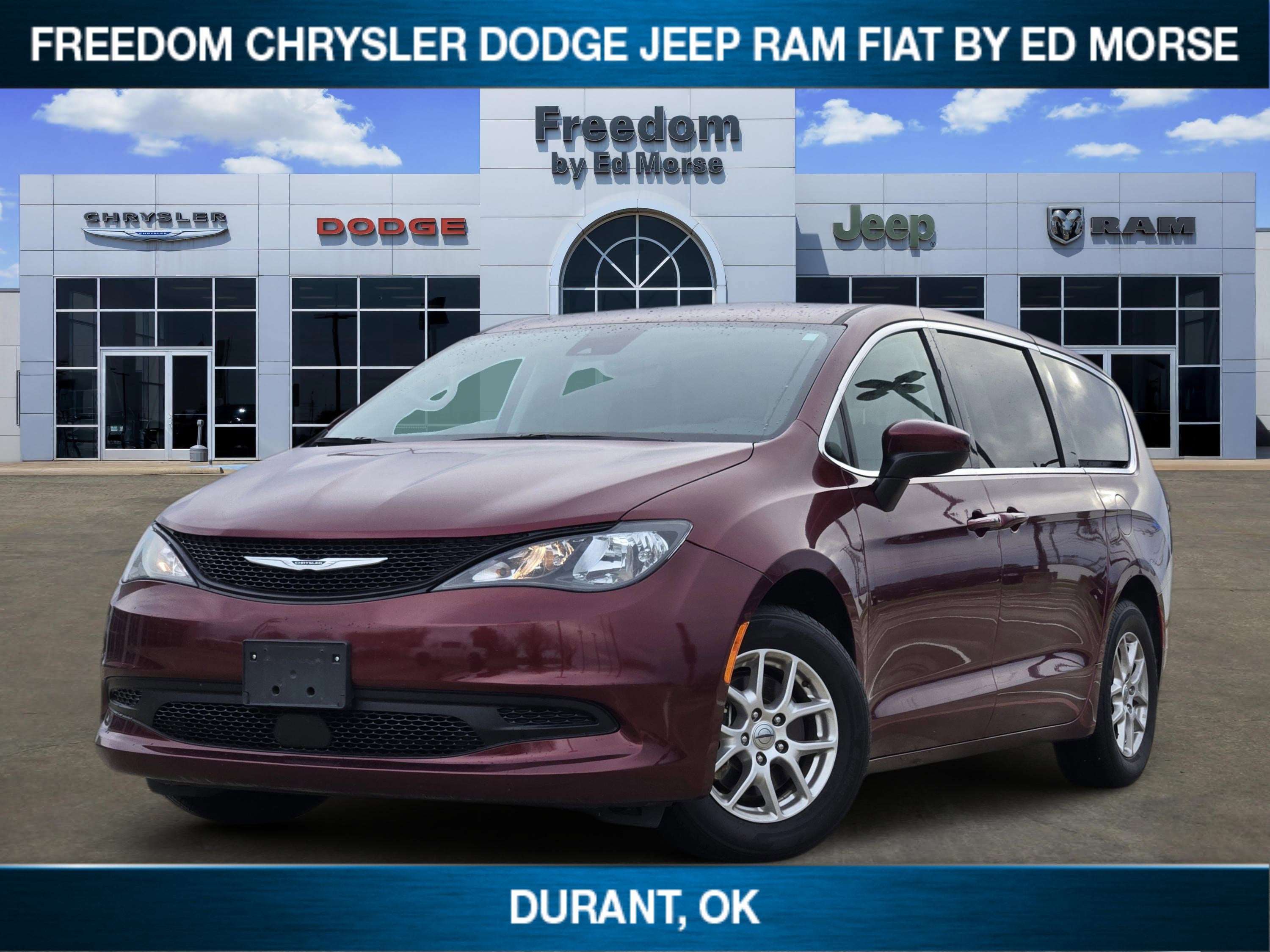 2023 Chrysler Voyager LX