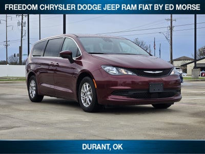 2023 Chrysler Voyager LX