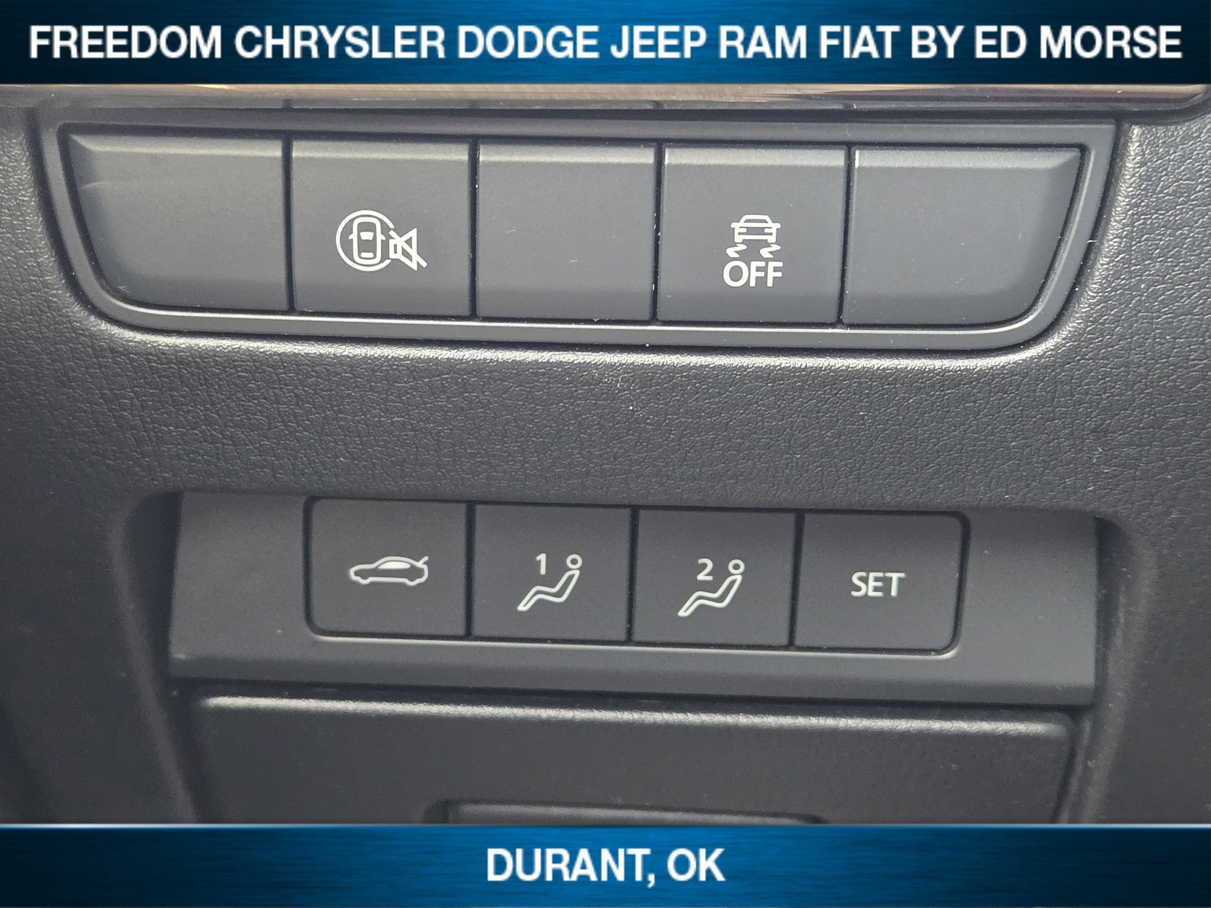 2024 Mazda Mazda3 Sedan 2.5 S Carbon Edition