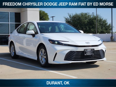 2025 Toyota Camry LE