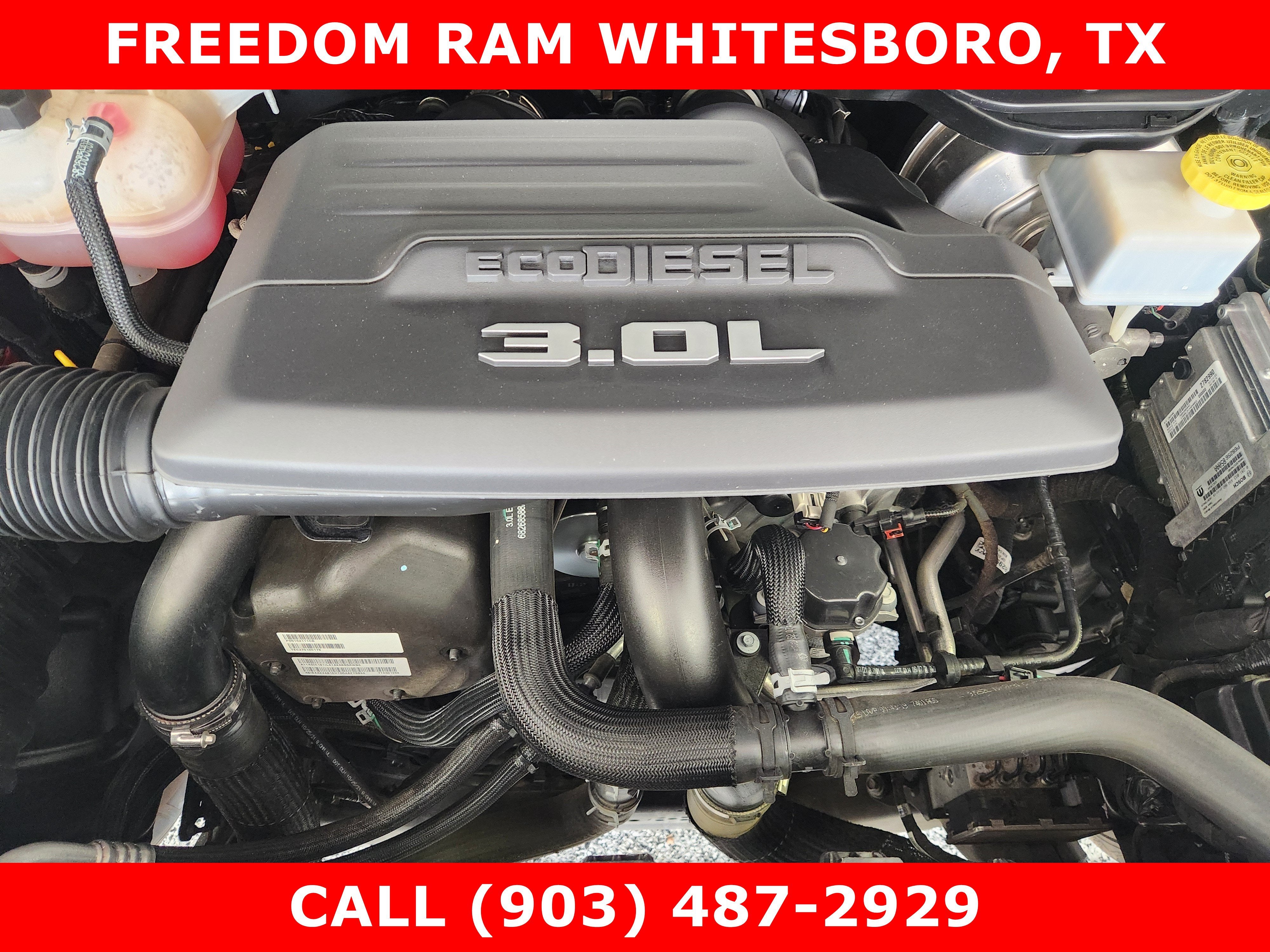 2022 RAM 1500 Laramie Crew Cab 4x2 5'7' Box