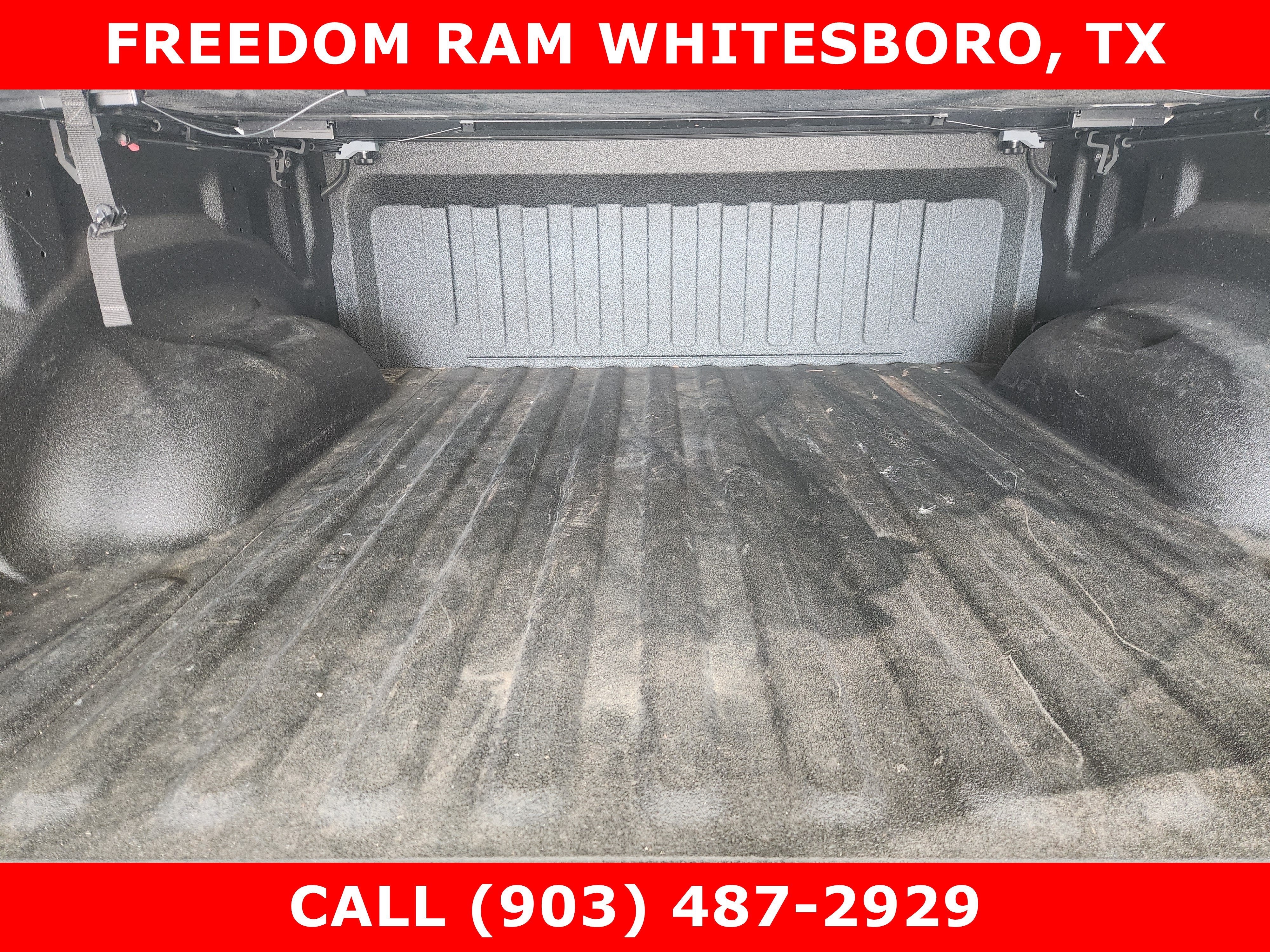 2022 RAM 1500 Laramie Crew Cab 4x2 5'7' Box