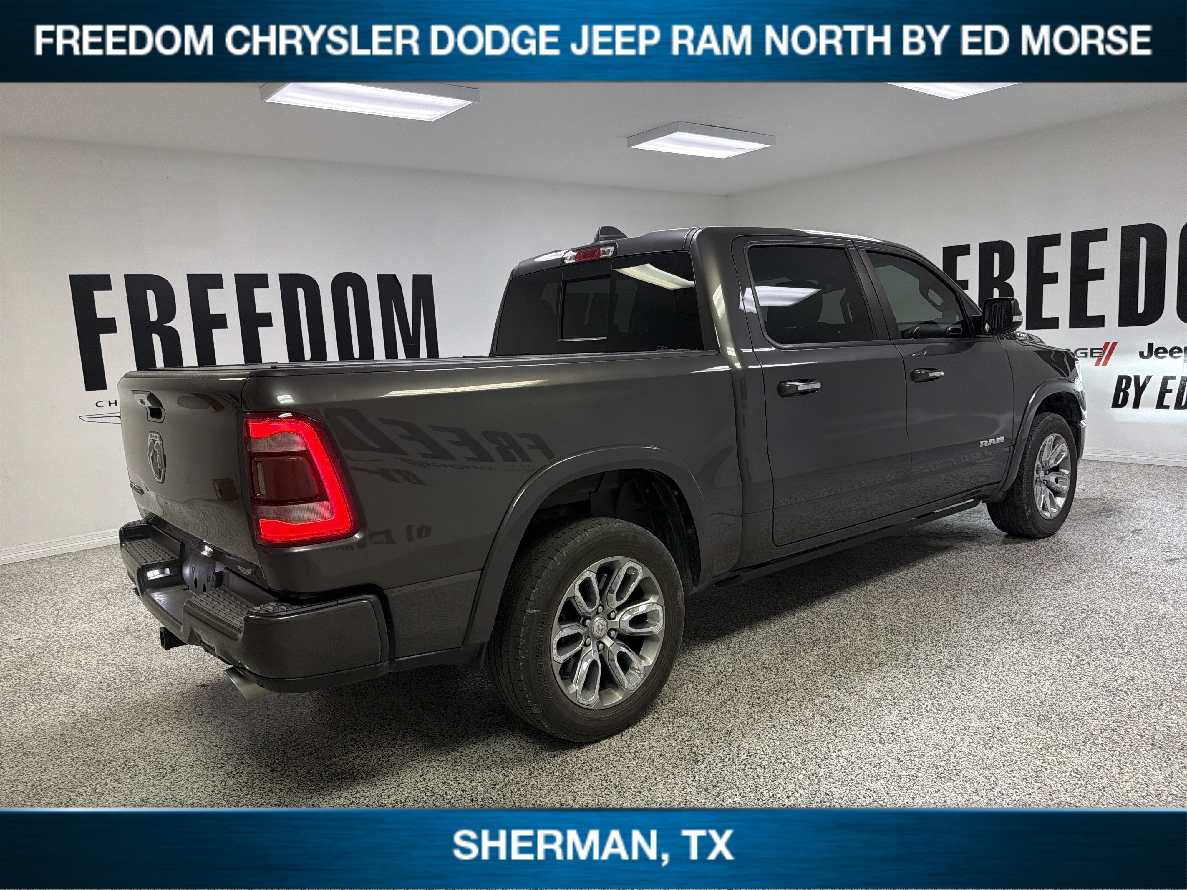 2021 RAM 1500 Laramie Crew Cab 4x2 5'7' Box