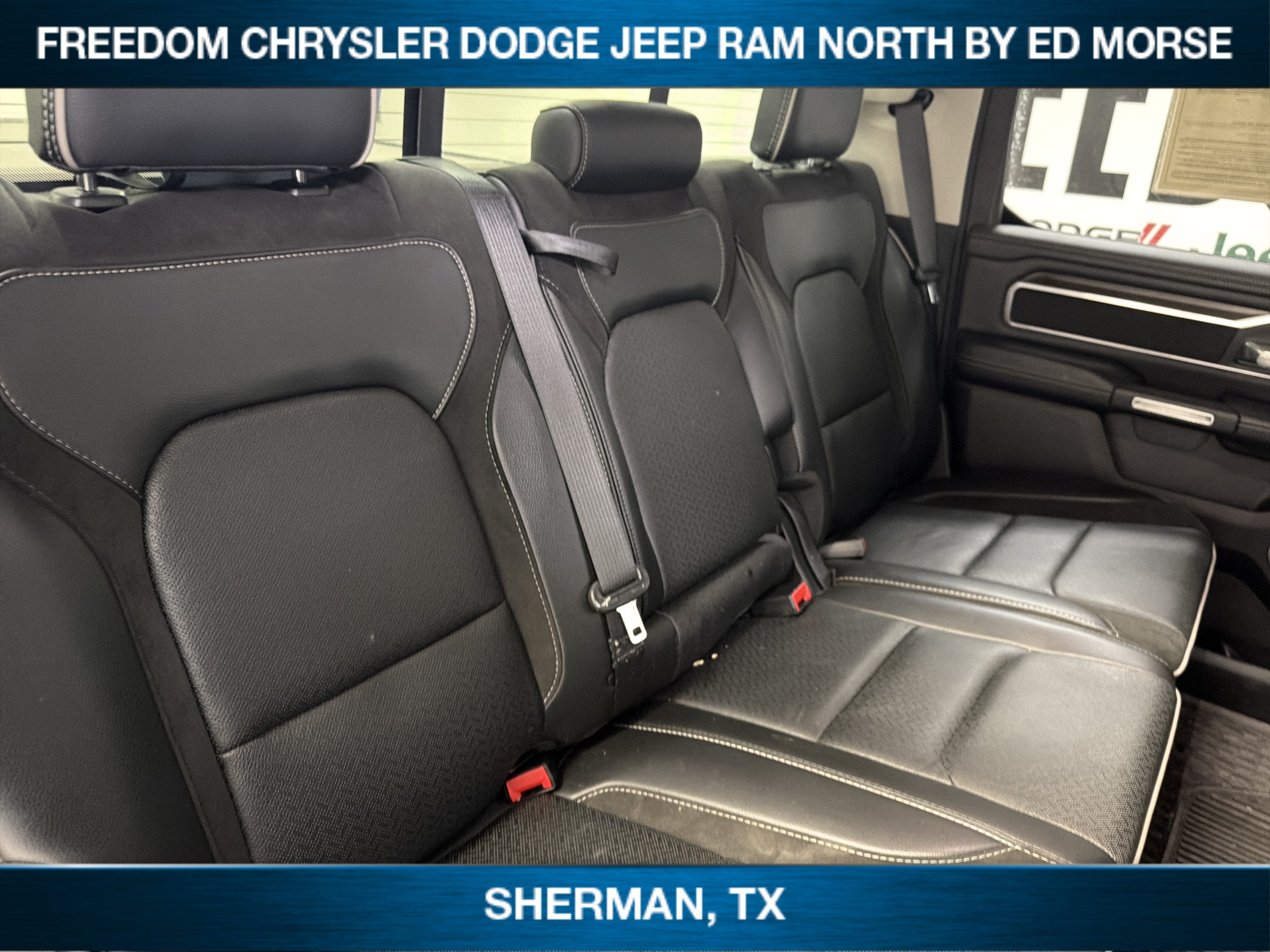 2022 RAM 1500 Laramie Crew Cab 4x4 5'7' Box