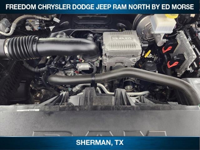 2019 RAM 1500 Laramie Crew Cab 4x4 5'7' Box