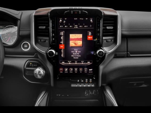 2019 RAM 1500 Laramie Crew Cab 4x4 5'7' Box