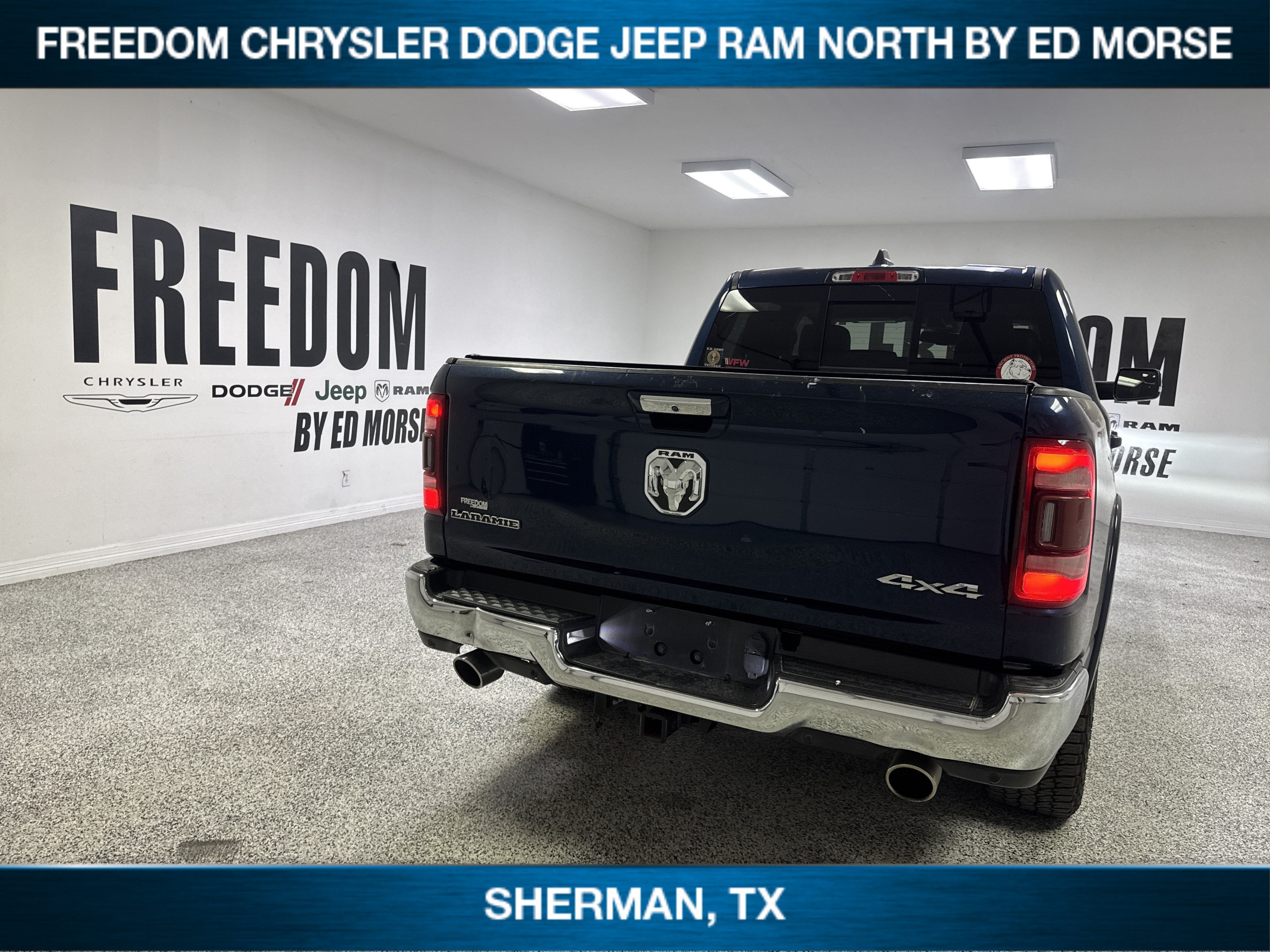 2019 RAM 1500 Laramie Crew Cab 4x4 5'7' Box