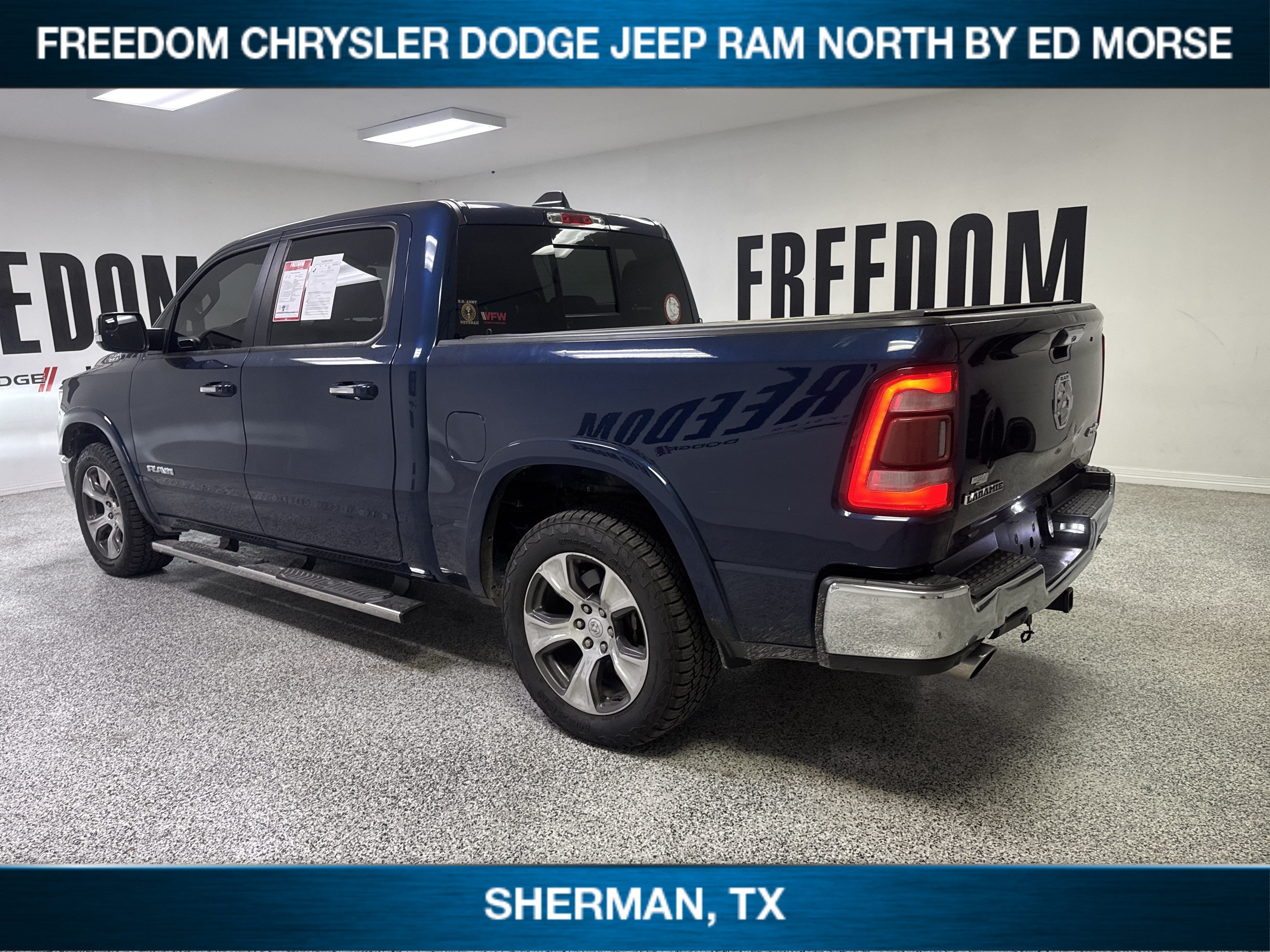 2019 RAM 1500 Laramie Crew Cab 4x4 5'7' Box