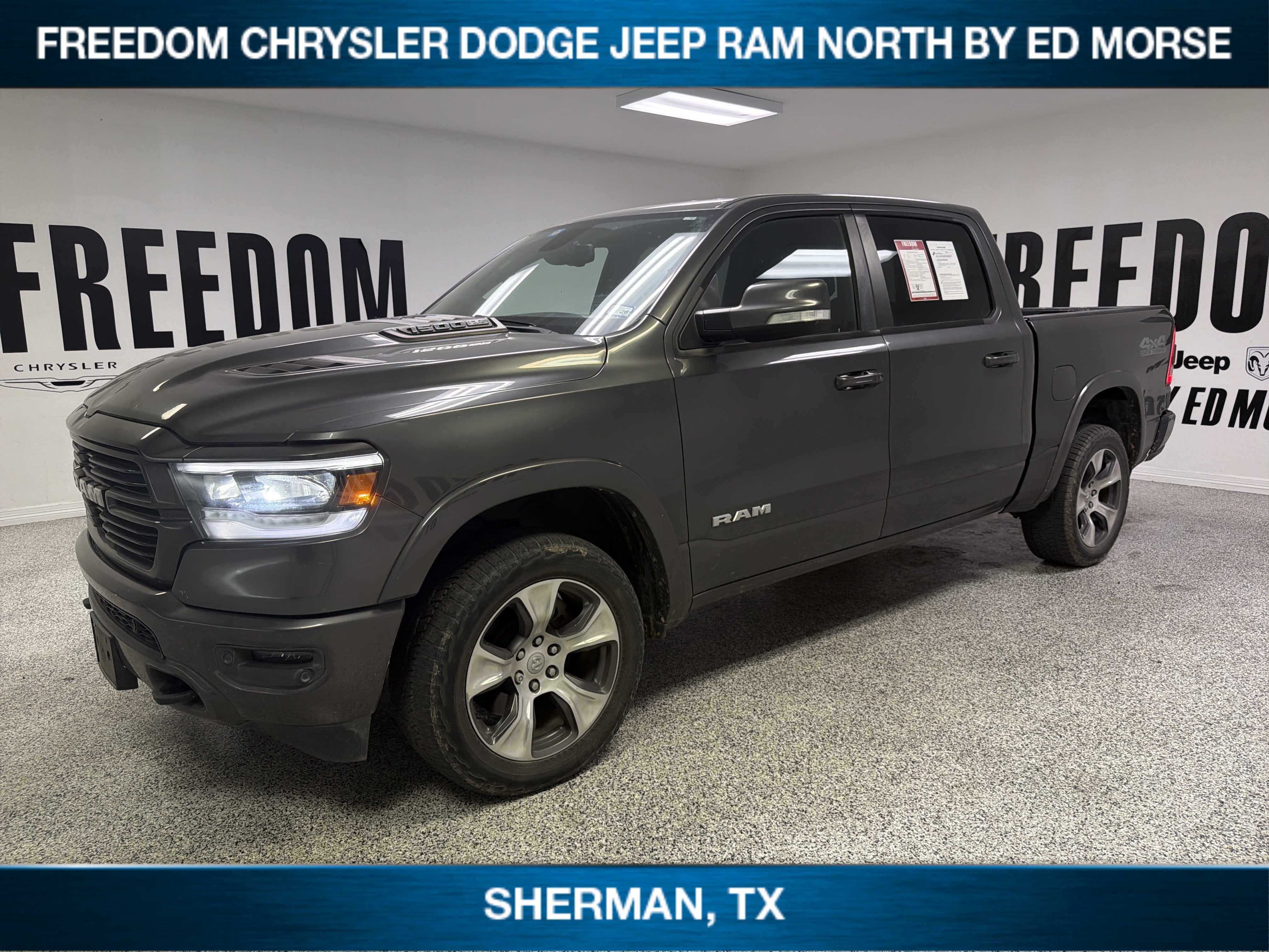 2019 RAM 1500 Laramie Crew Cab 4x4 5'7' Box