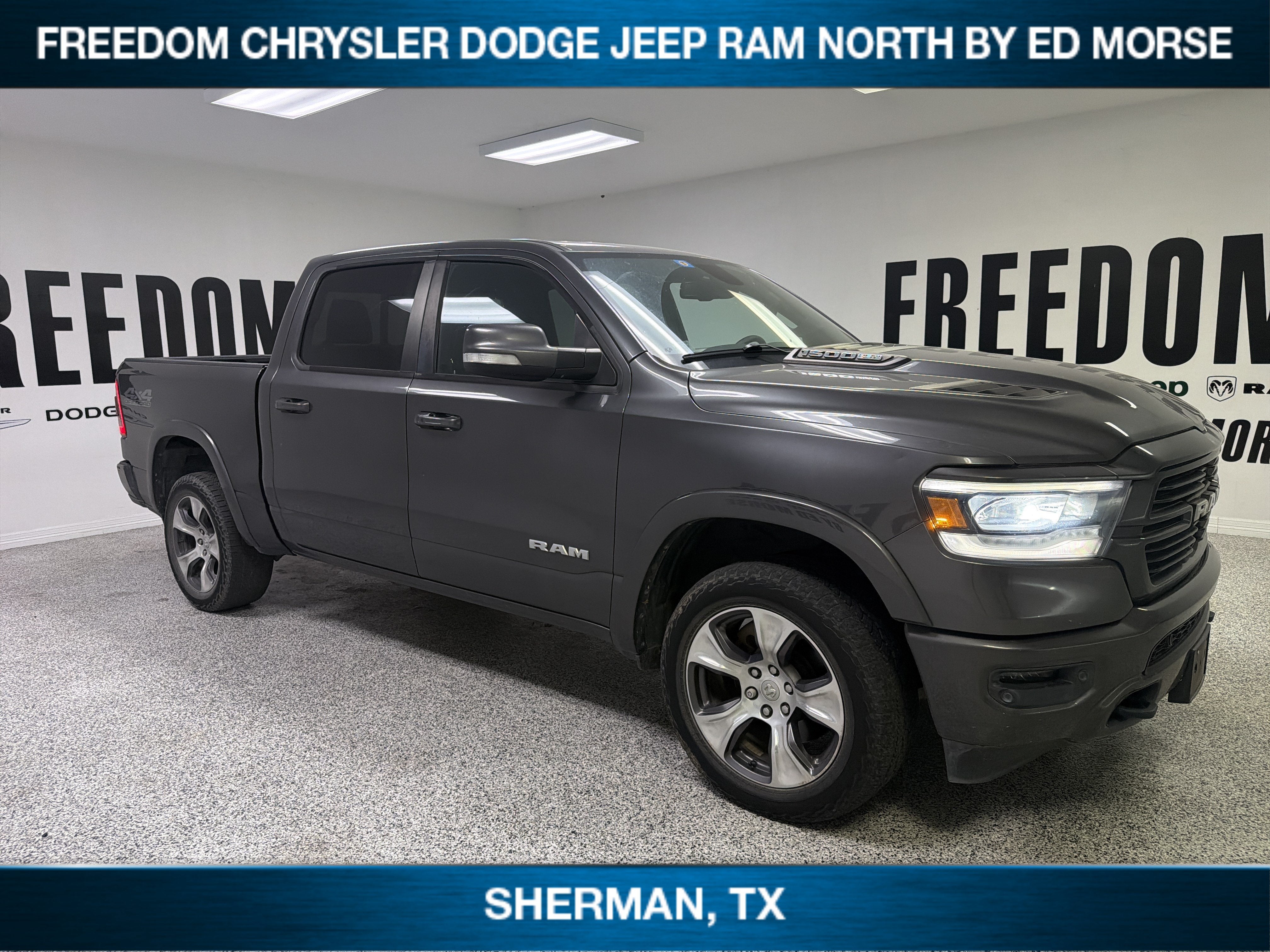 2019 RAM 1500 Laramie Crew Cab 4x4 5'7' Box