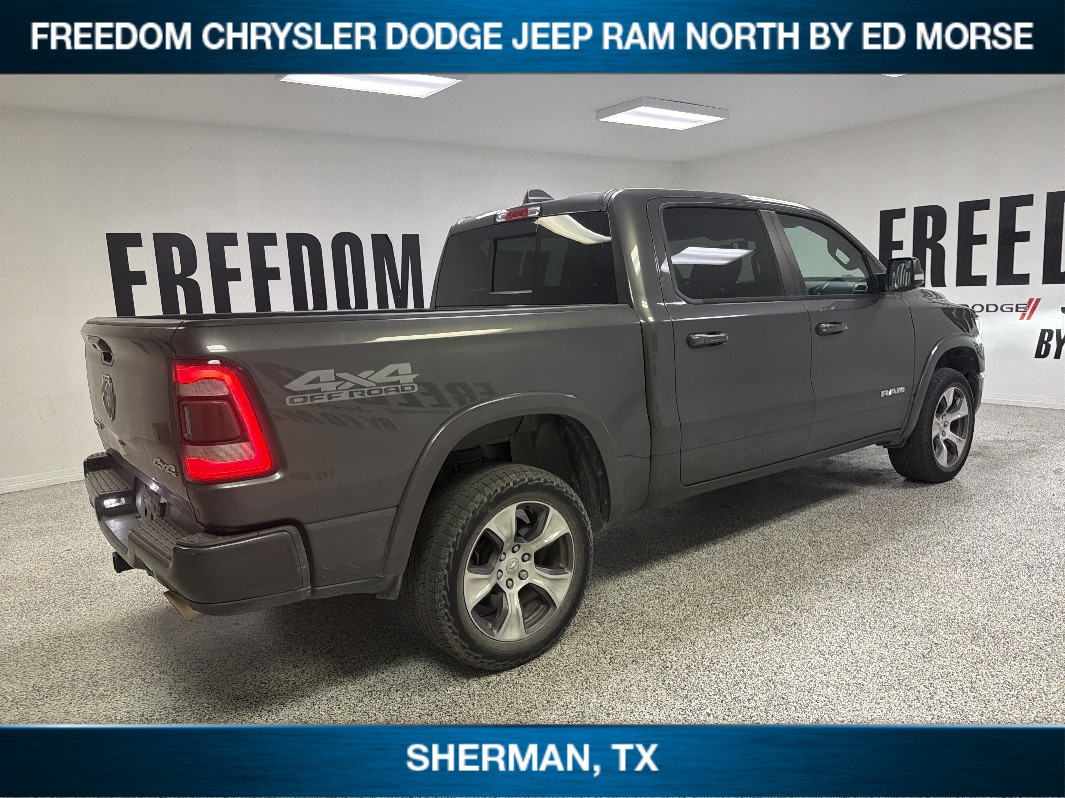 2019 RAM 1500 Laramie Crew Cab 4x4 5'7' Box