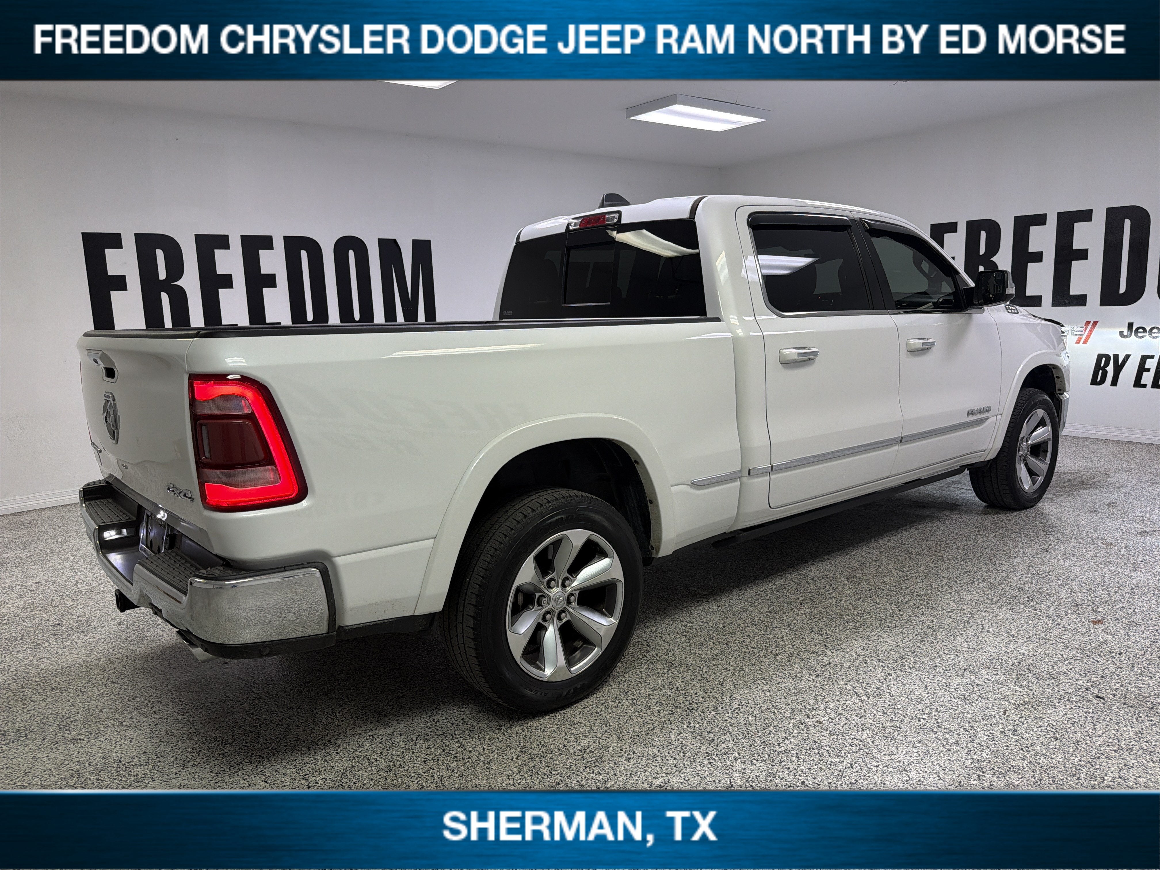 2020 RAM 1500 Limited Crew Cab 4x4 6'4' Box
