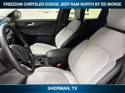 2026 Ford Escape Platinum
