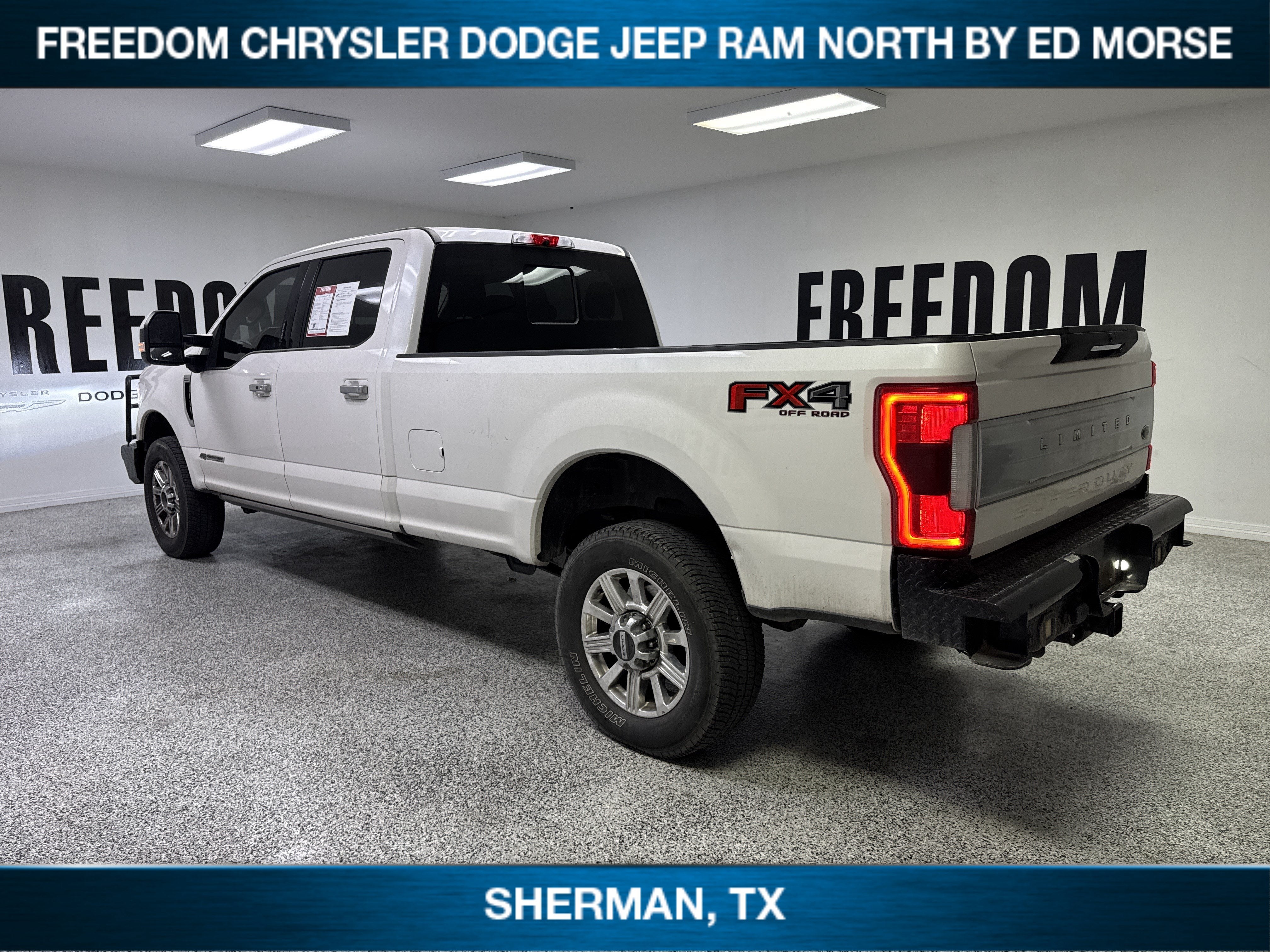 2018 Ford Super Duty F-350 SRW Limited