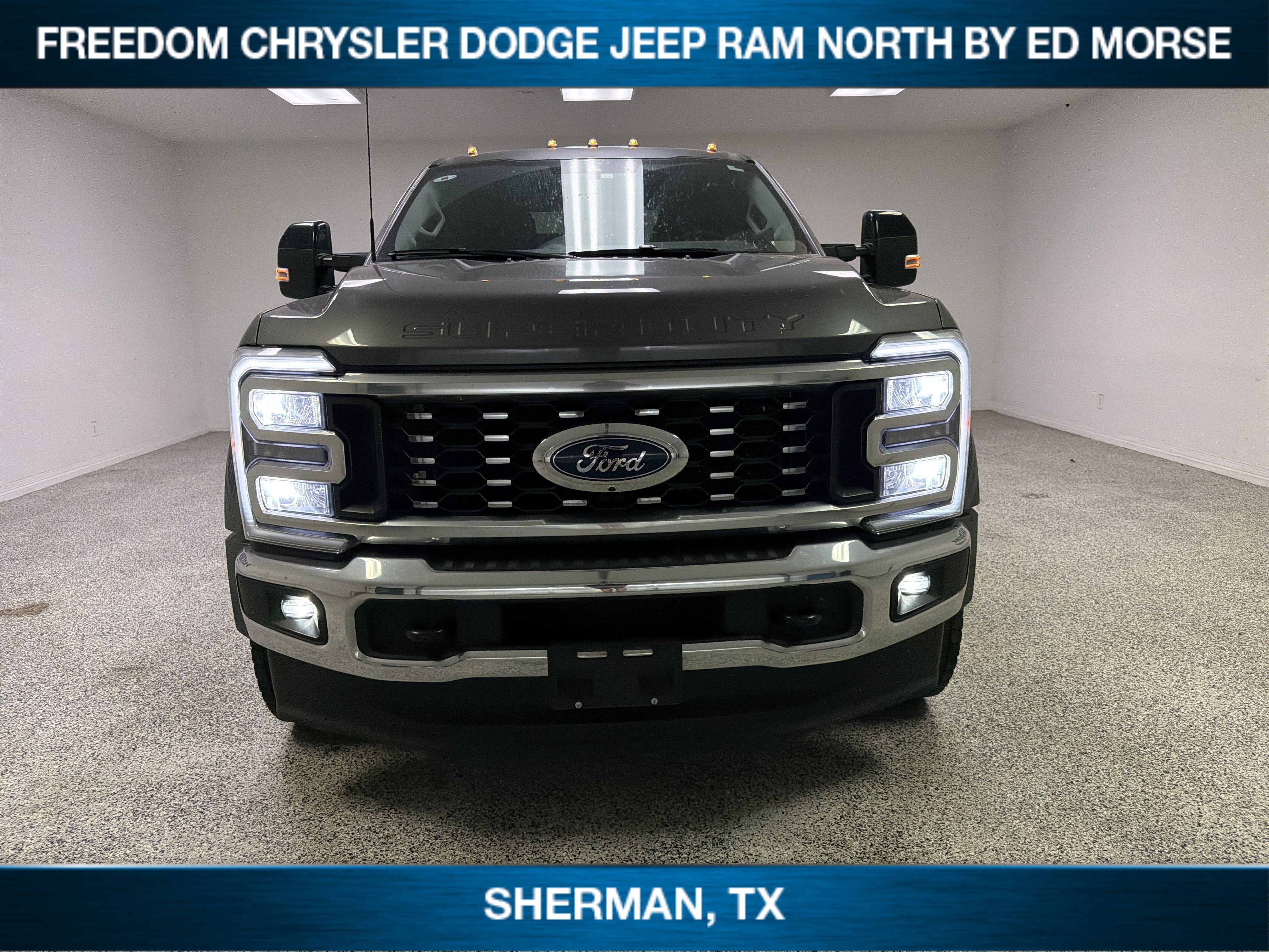 2025 Ford Super Duty F-450 DRW LARIAT