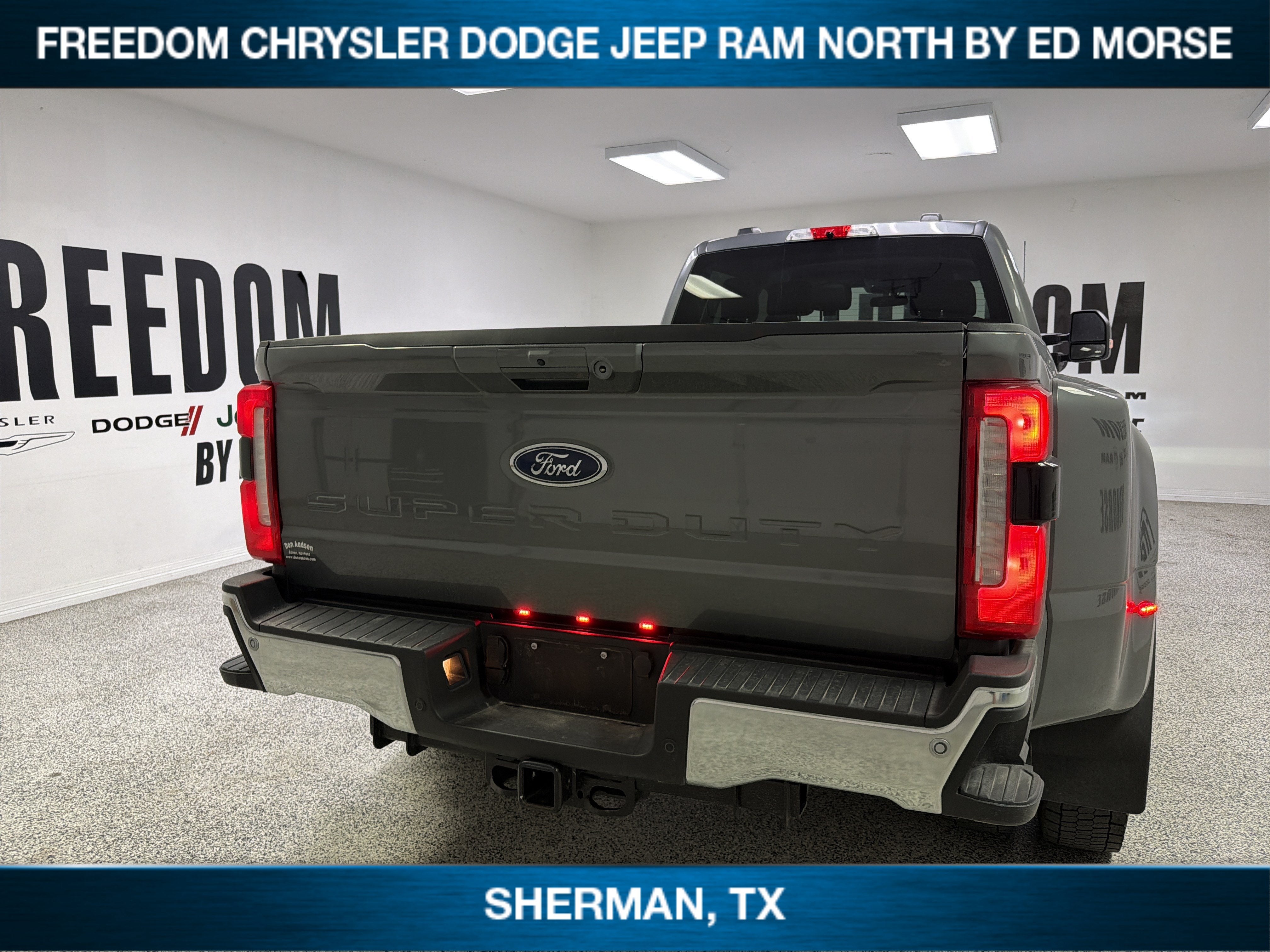 2025 Ford Super Duty F-450 DRW LARIAT