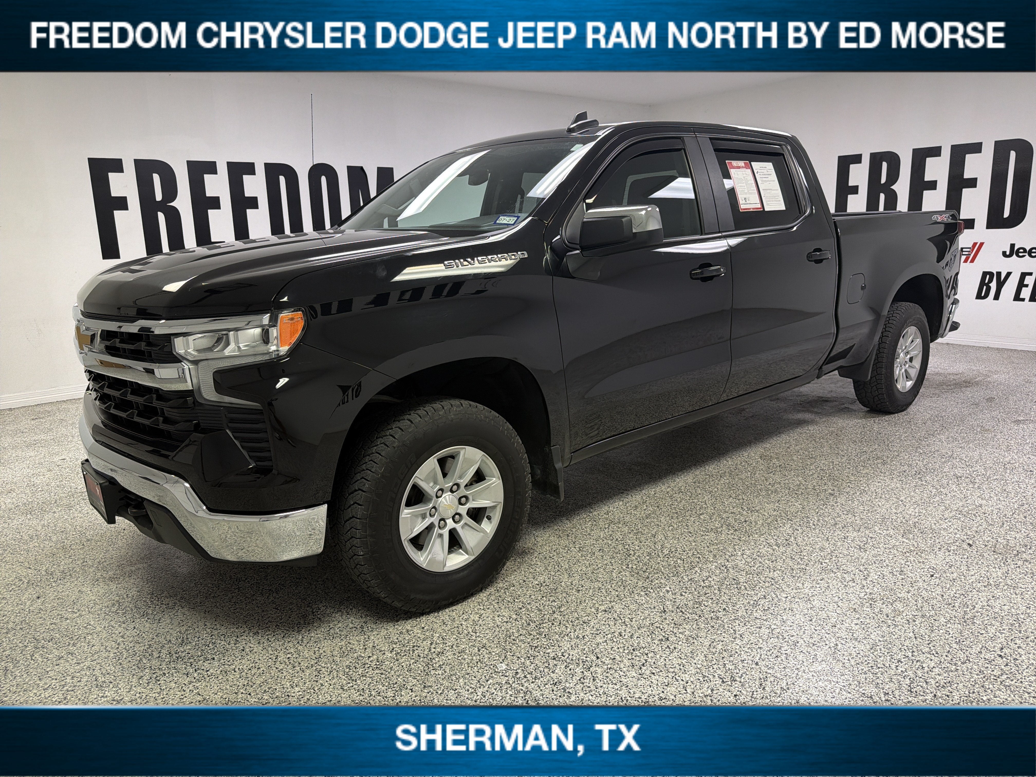 2023 Chevrolet Silverado 1500 4WD Crew Cab Standard Bed LT