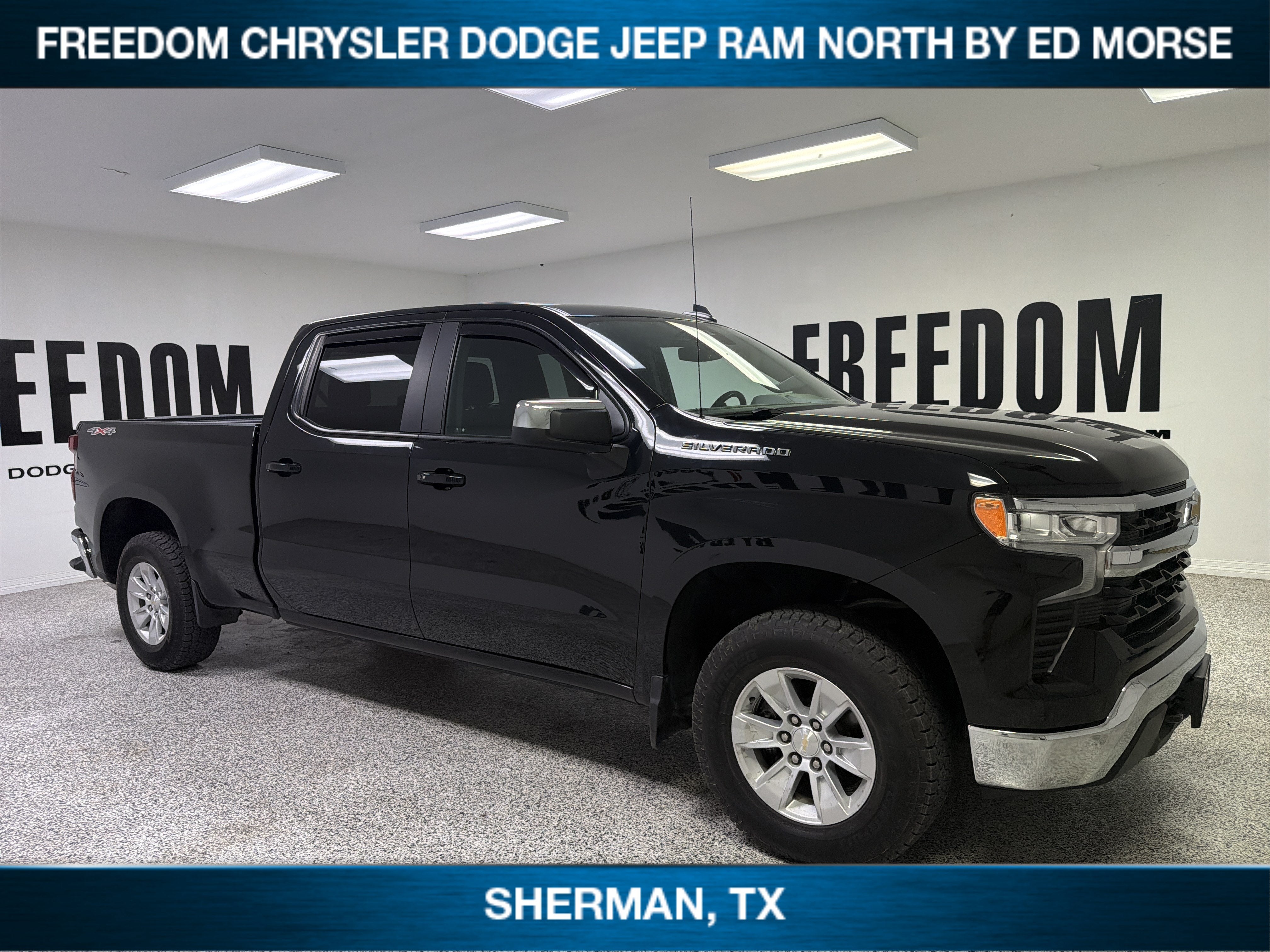 2023 Chevrolet Silverado 1500 4WD Crew Cab Standard Bed LT