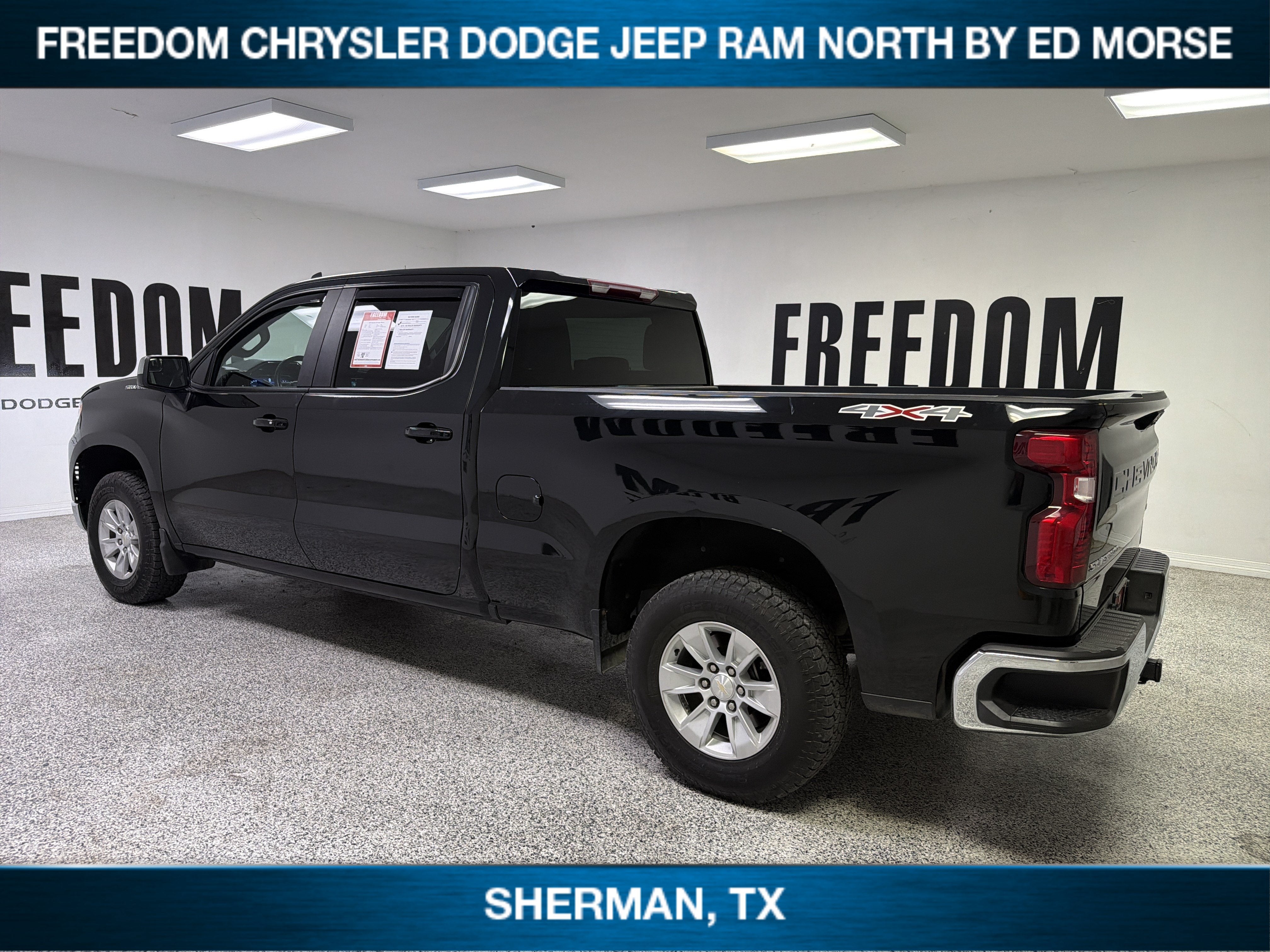 2023 Chevrolet Silverado 1500 4WD Crew Cab Standard Bed LT
