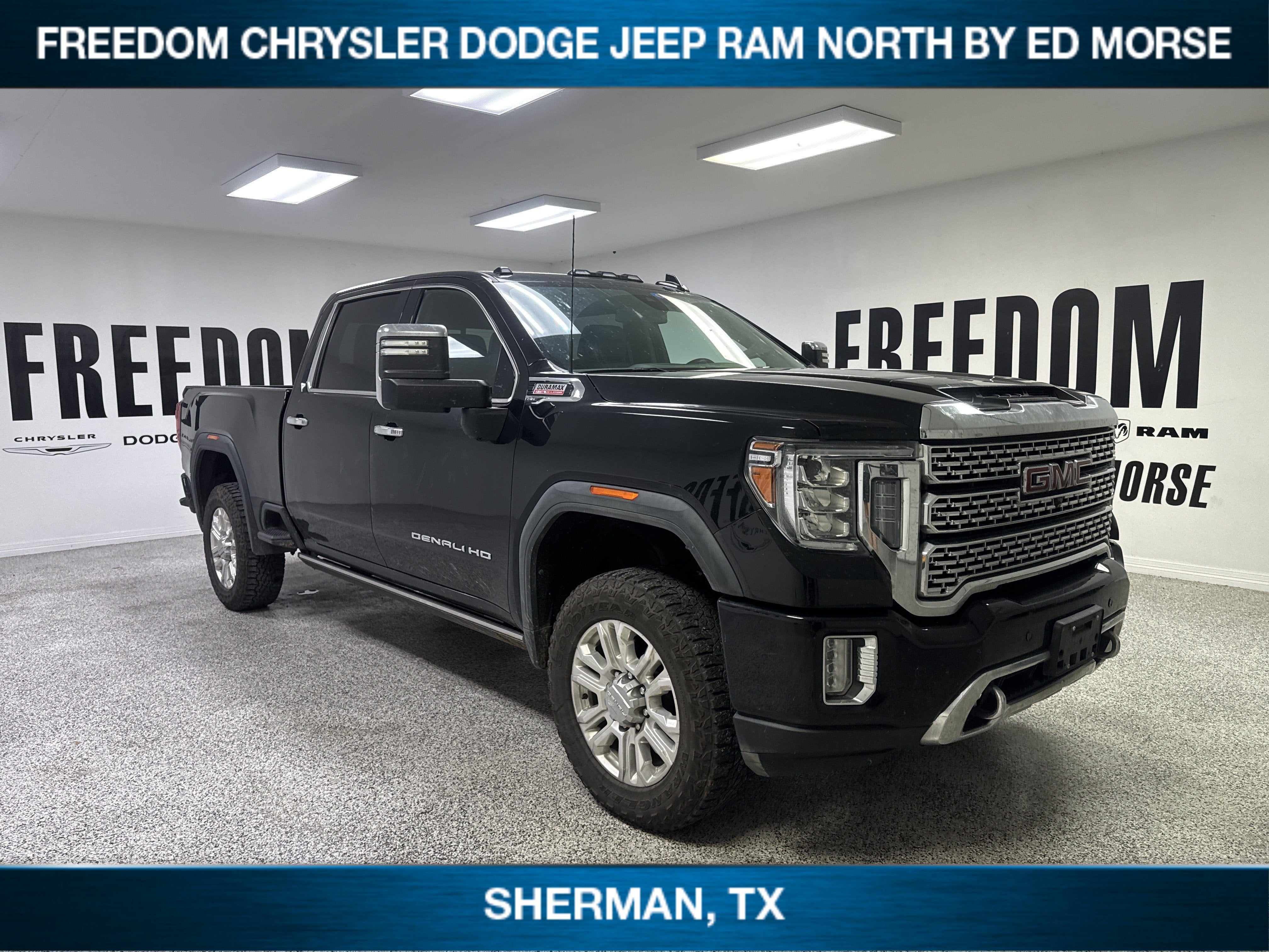 2022 GMC Sierra 2500HD 4WD Crew Cab Standard Bed Denali
