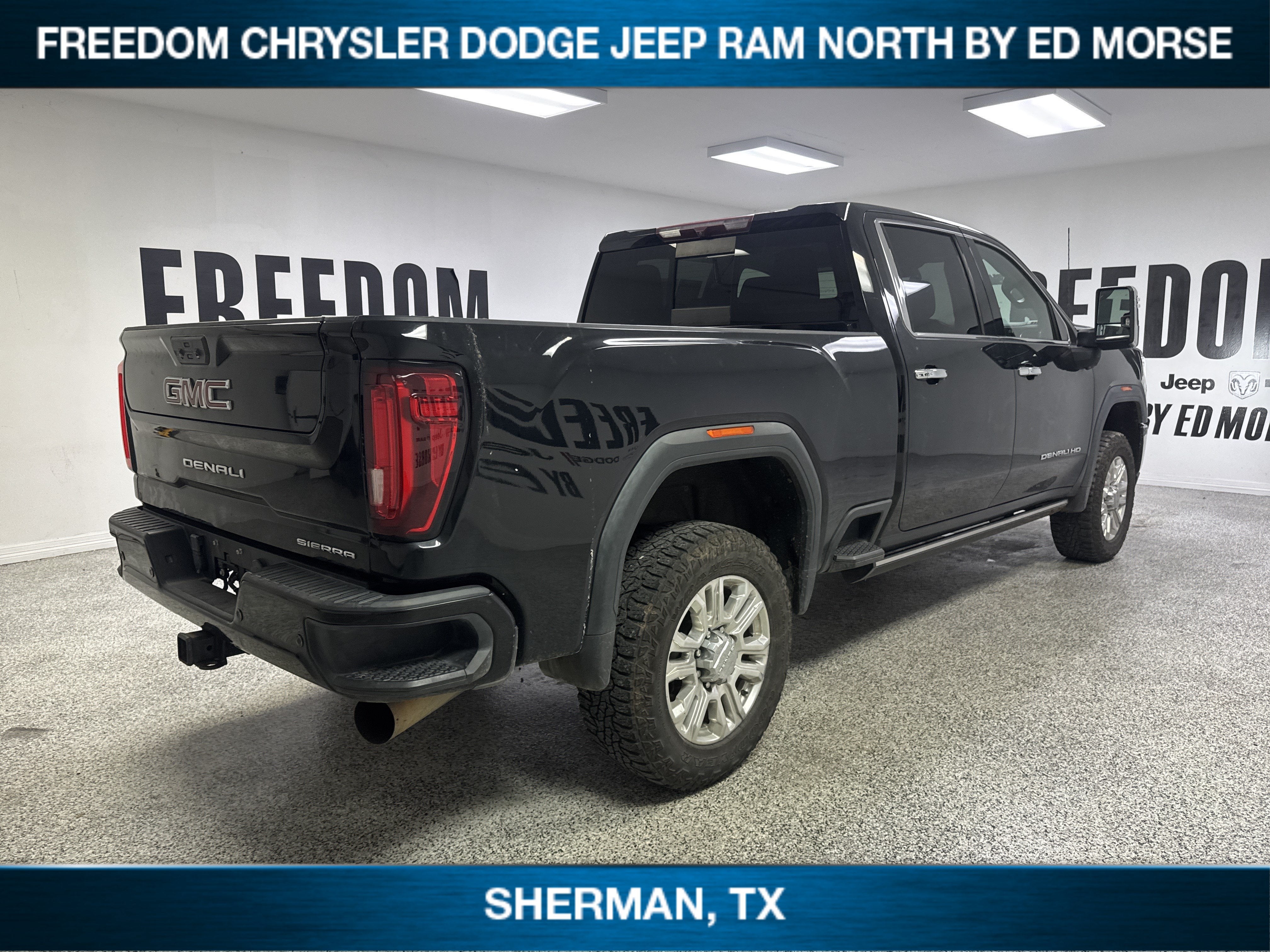 2022 GMC Sierra 2500HD 4WD Crew Cab Standard Bed Denali
