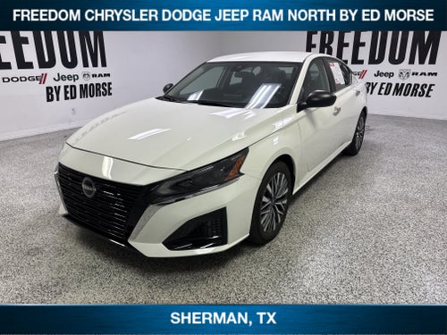2025 Nissan Altima SV FWD