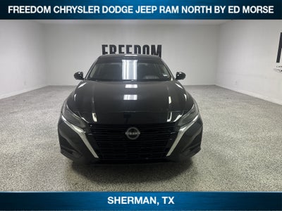 2023 Nissan Altima SL FWD