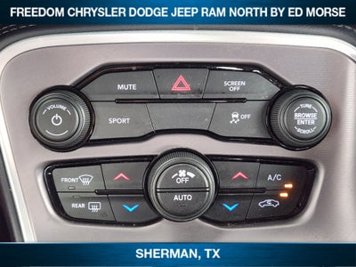 2022 Dodge Challenger SXT