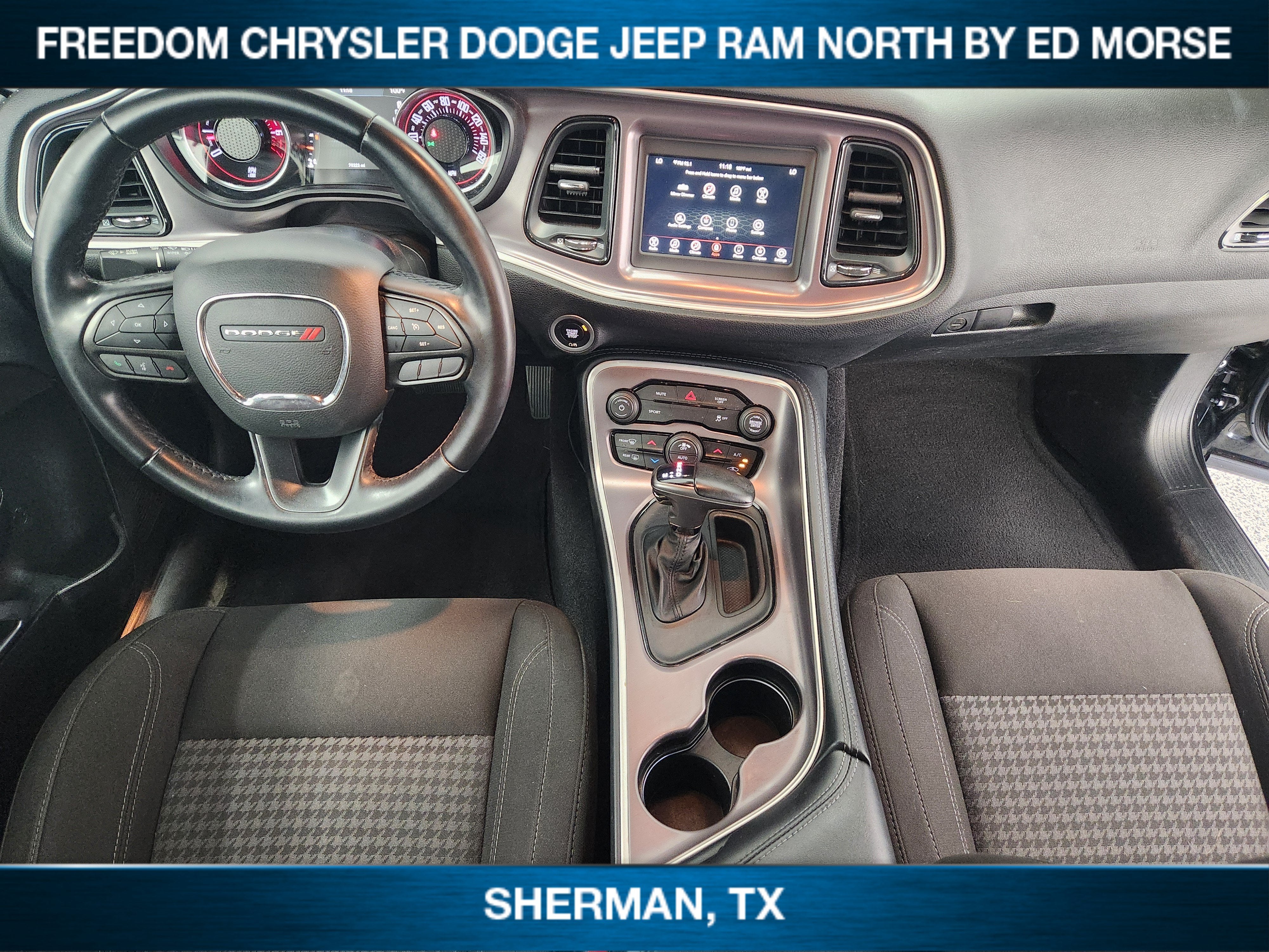 2022 Dodge Challenger SXT
