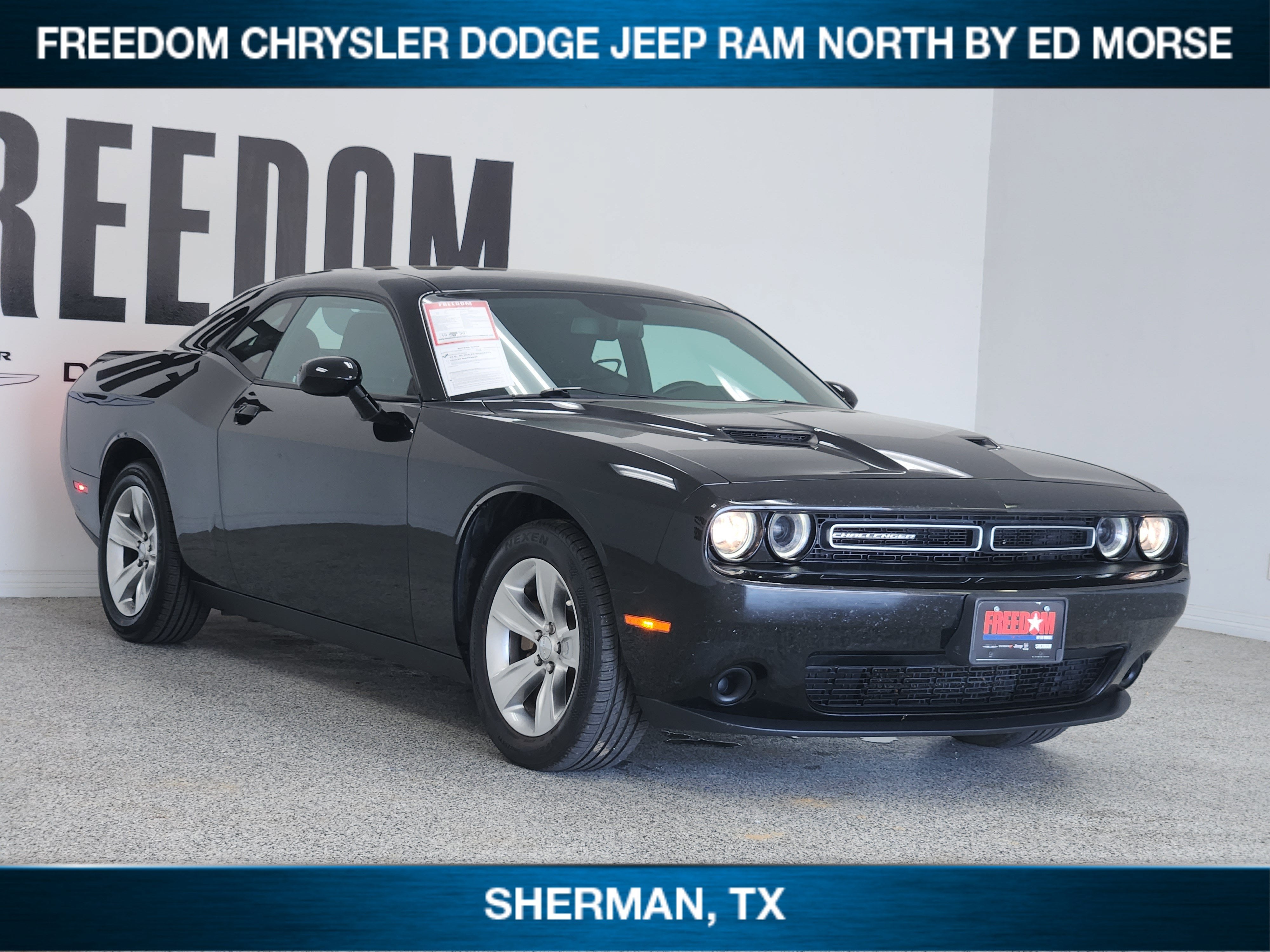 2022 Dodge Challenger SXT