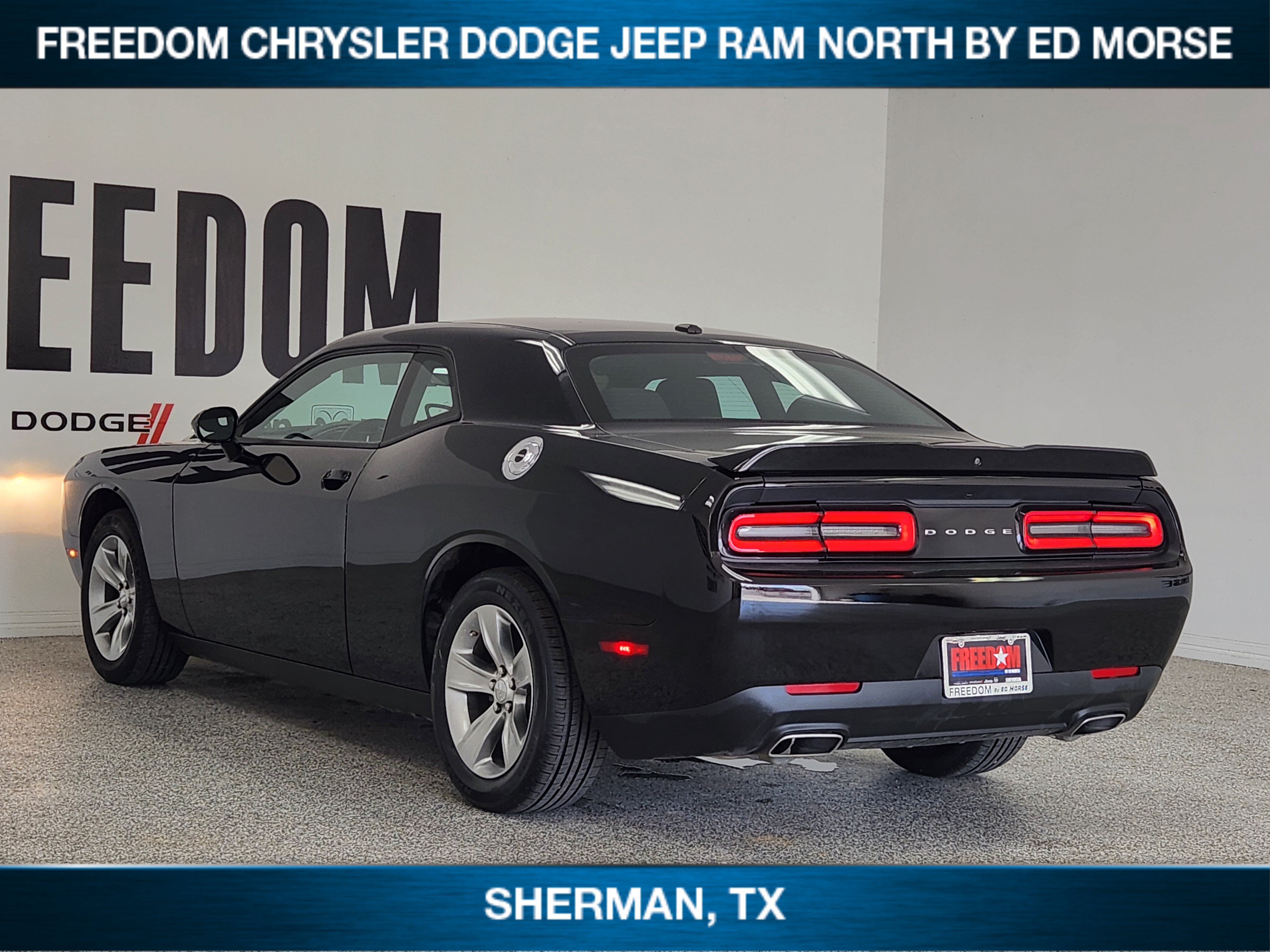 2022 Dodge Challenger SXT