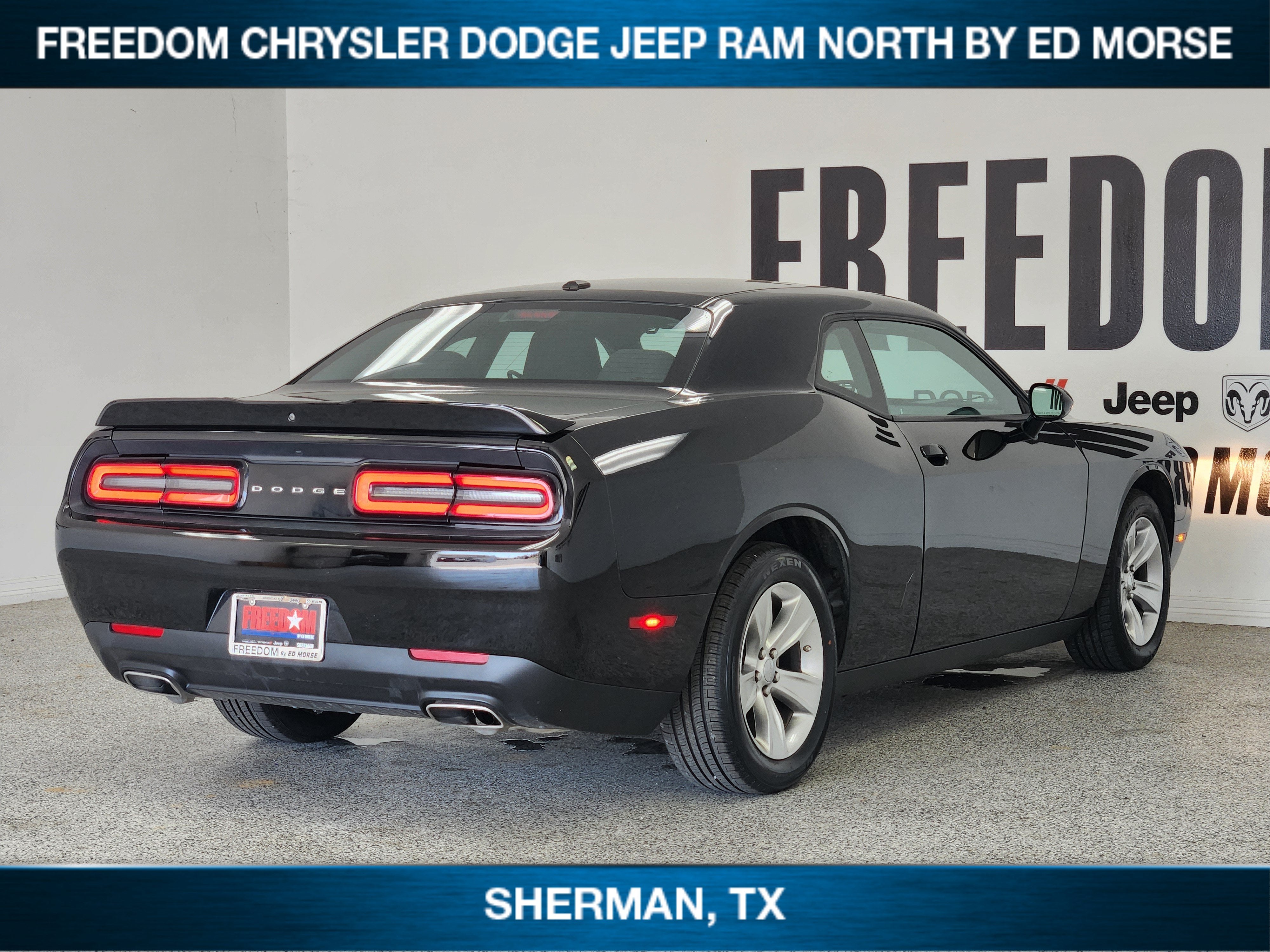 2022 Dodge Challenger SXT