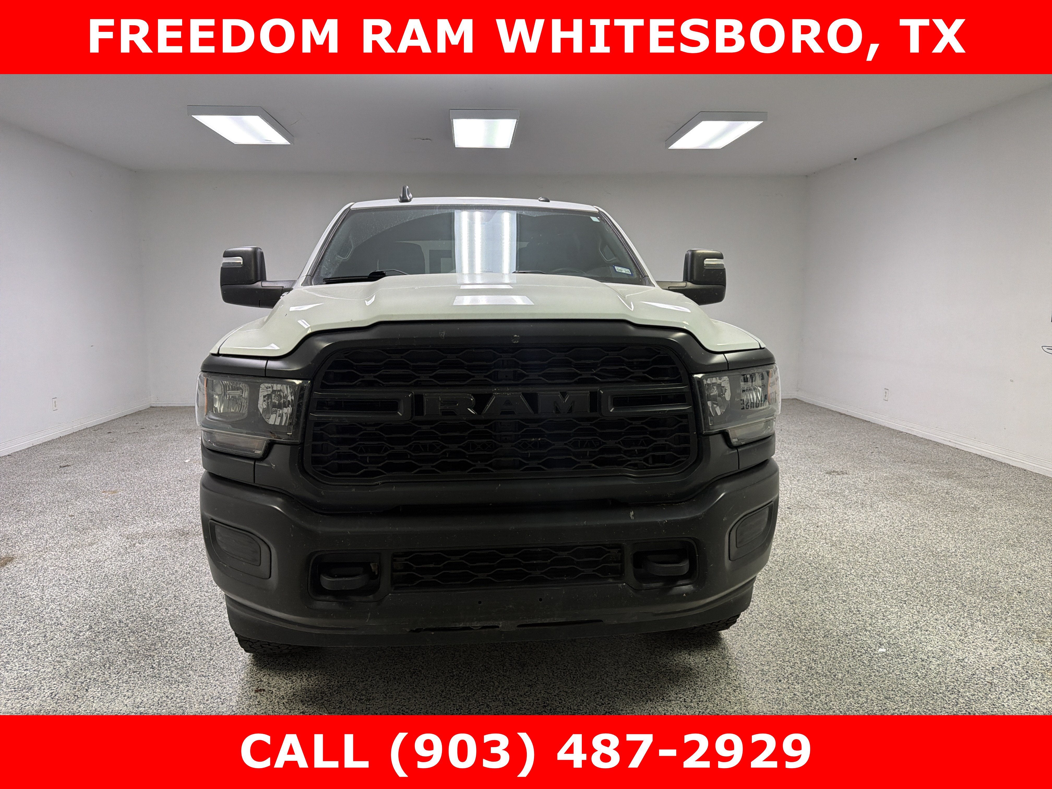 2023 RAM 3500 Tradesman Crew Cab 4x4 8' Box