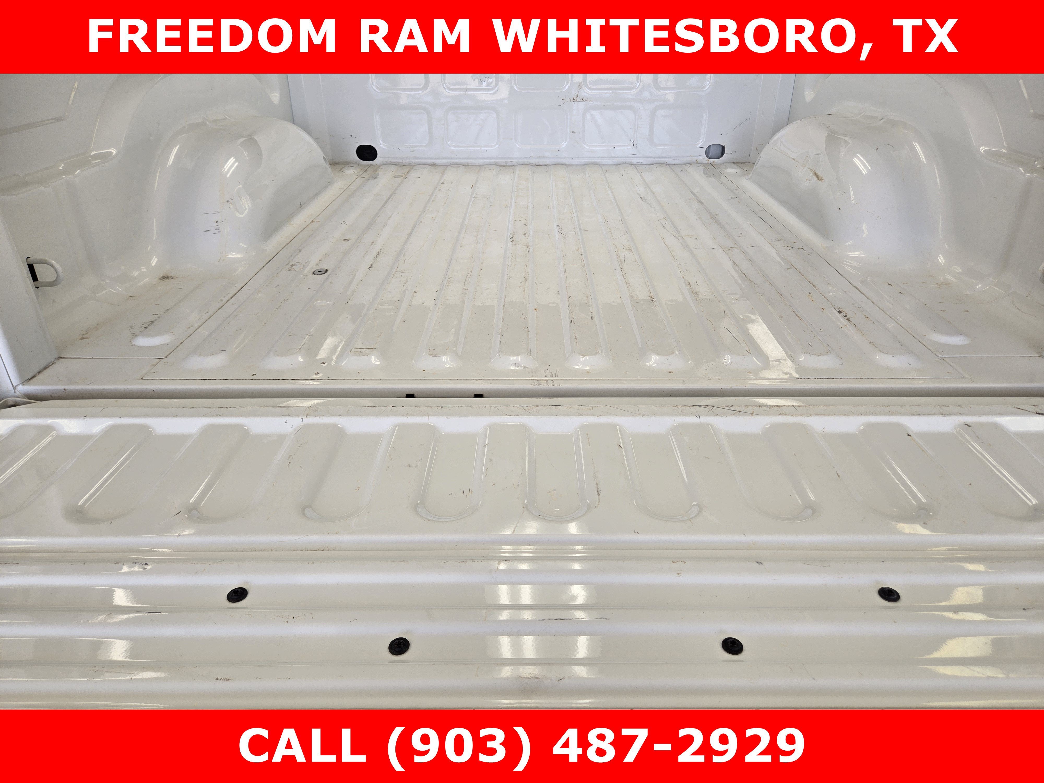 2023 RAM 1500 Classic SLT Crew Cab 4x4 5'7' Box