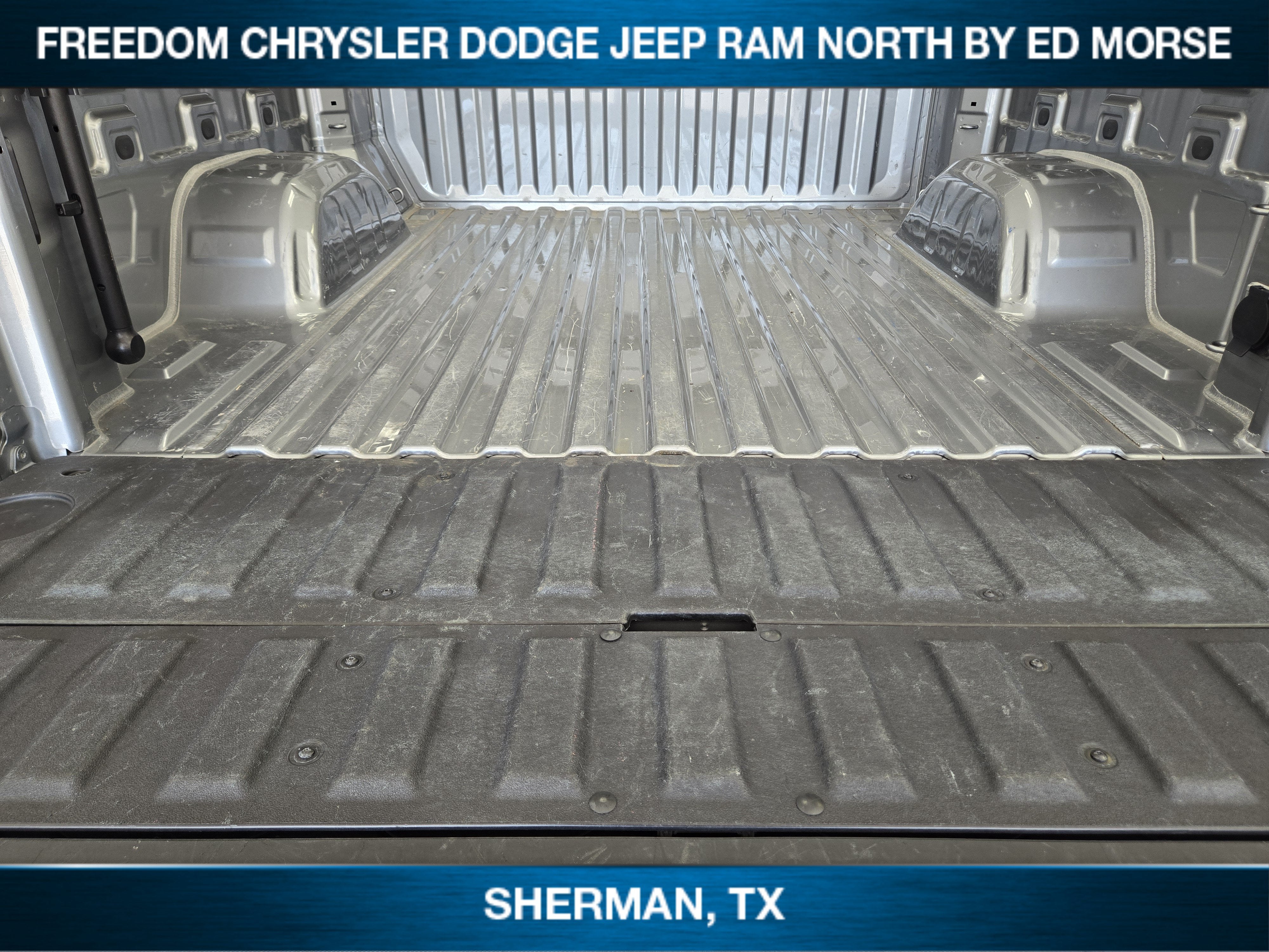 2025 GMC Sierra 1500 4WD Crew Cab Short Box SLT